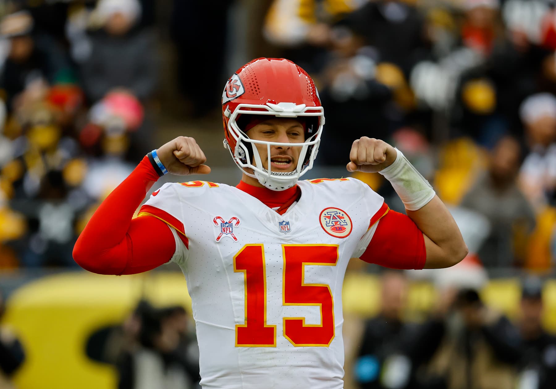 PITTSBURGH, PA - DECEMBER 25:  Patrick Mahomes #15 of the Kansas City Chiefs in action against the Pittsburgh Steelers on December 25, 2024 at Acrisure Stadium in Pittsburgh, Pennsylvania.  (Photo by Justin K. Aller/Getty Images)