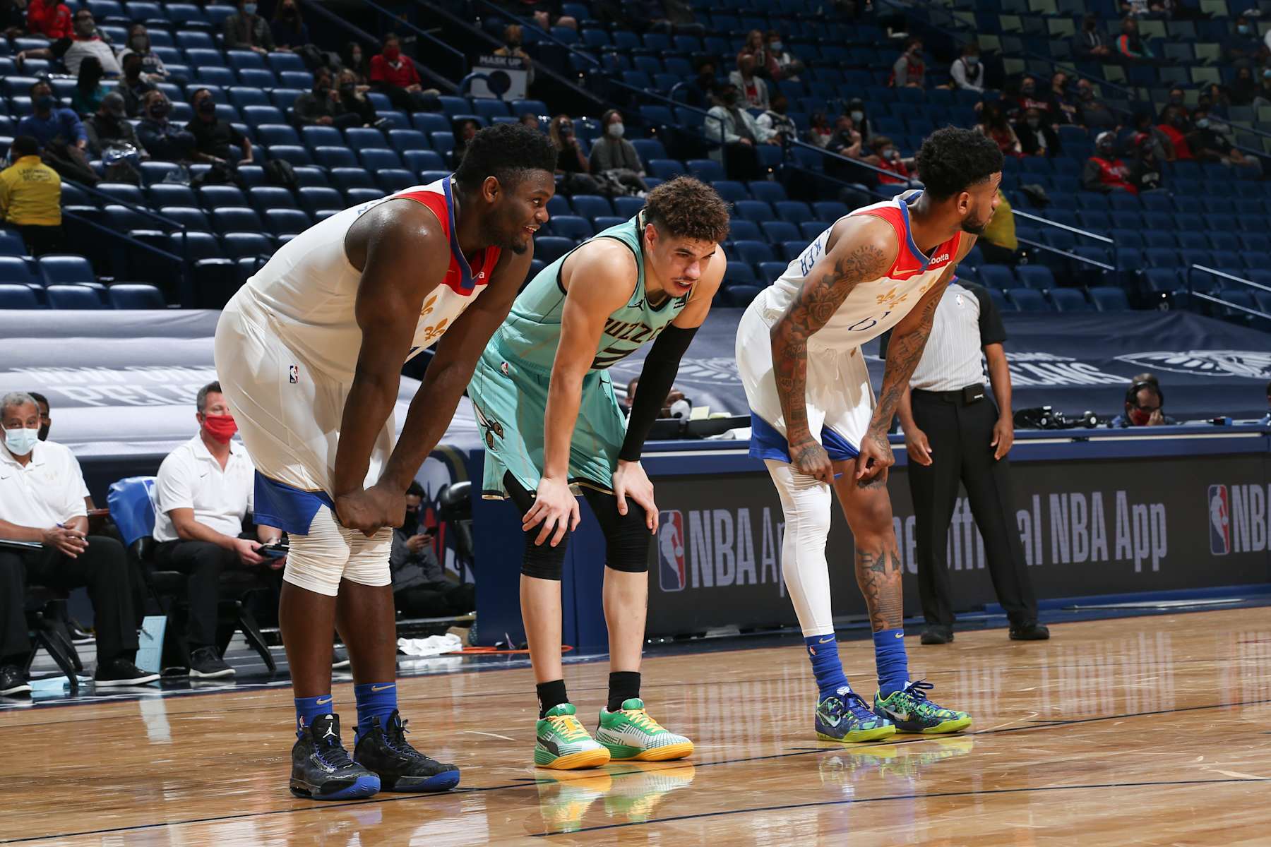 NEW ORLEANS, LA - JANUARY 8: Zion Williamson #1 of the New Orleans Pelicans and LaMelo Ball #2 of the Charlotte Hornets smile during the game on January 8, 2021 at the Smoothie King Center in New Orleans, Louisiana. NOTE TO USER: User expressly acknowledges and agrees that, by downloading and or using this Photograph, user is consenting to the terms and conditions of the Getty Images License Agreement. Mandatory Copyright Notice: Copyright 2021 NBAE (Photo by Layne Murdoch Jr./NBAE via Getty Images)