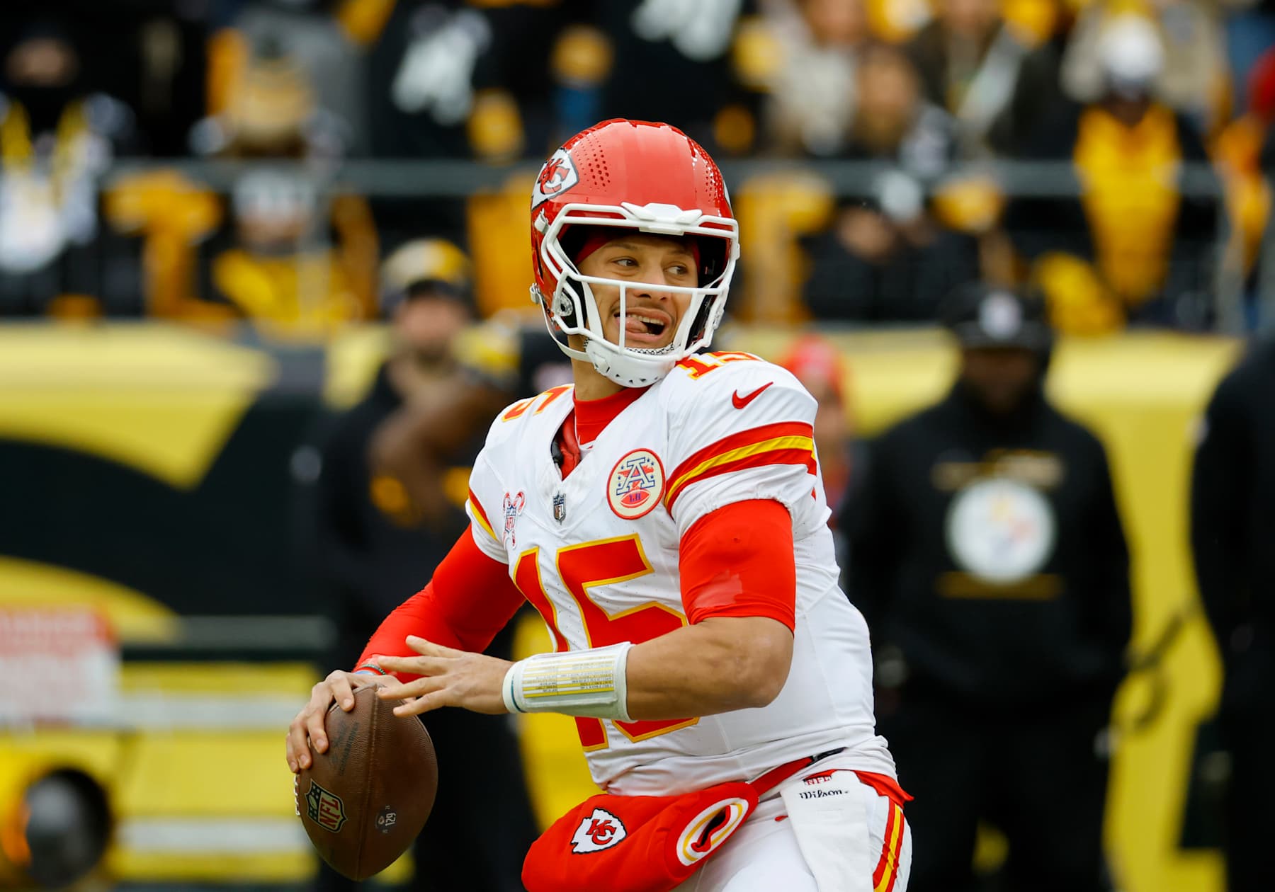 PITTSBURGH, PA - DECEMBER 25:  Patrick Mahomes #15 of the Kansas City Chiefs in action against the Pittsburgh Steelers on December 25, 2024 at Acrisure Stadium in Pittsburgh, Pennsylvania.  (Photo by Justin K. Aller/Getty Images)