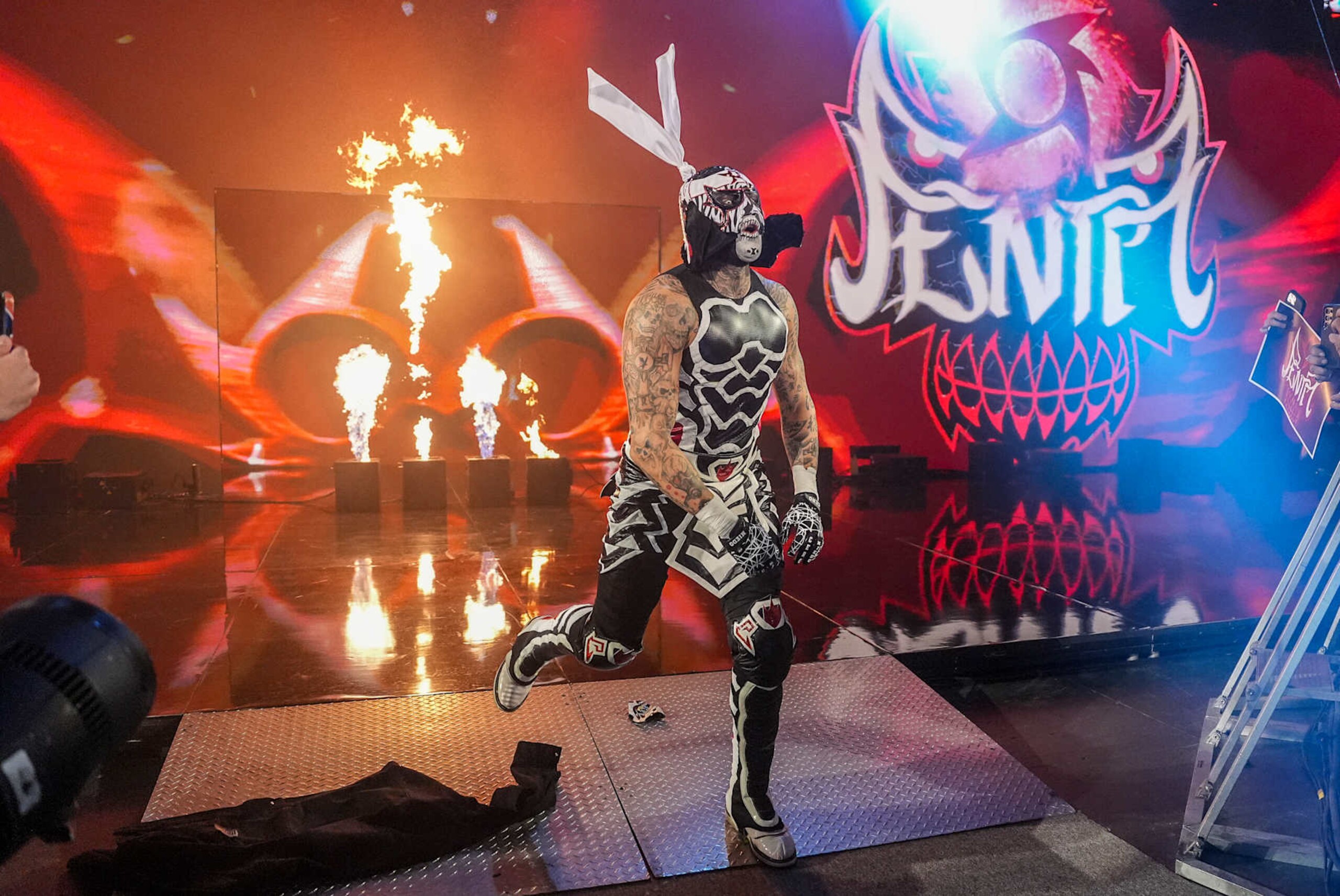 SAN JOSE, CALIFORNIA - JANUARY 13: Penta makes his WWE debut during Monday Night Raw at SAP Center on January 13, 2025 in San Jose, California. (Photo by WWE/Getty Images)