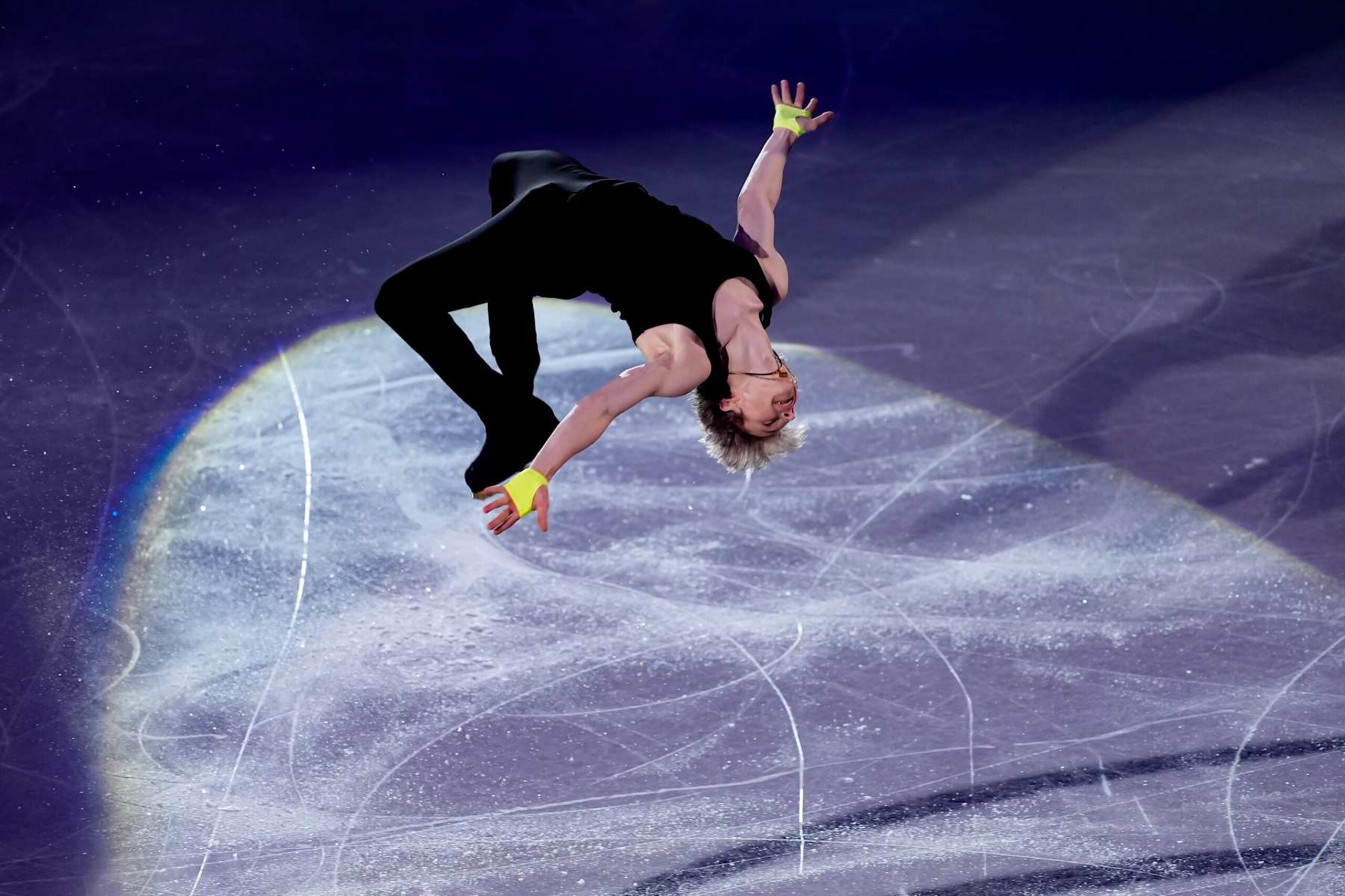 GRENOBLE, FRANCE - DECEMBER 8: Ilia Malinin of the United States performs a backflip during Gala Exhibition during the ISU Grand Prix of Figure Skating Final - Grenoble at Patinoire Polesud, on December 8, 2024, in Grenoble, France. ((Photo by Daniela Porcelli - International Skating Union/International Skating Union via Getty Images) GRENOBLE, FRANCE - DECEMBER 8: Ilia Malinin of the United States performs a backflip during Gala Exhibition during the ISU Grand Prix of Figure Skating Final - Grenoble at Patinoire Polesud, on December 8, 2024, in Grenoble, France. ((Photo by Daniela Porcelli - International Skating Union/International Skating Union via Getty Images)