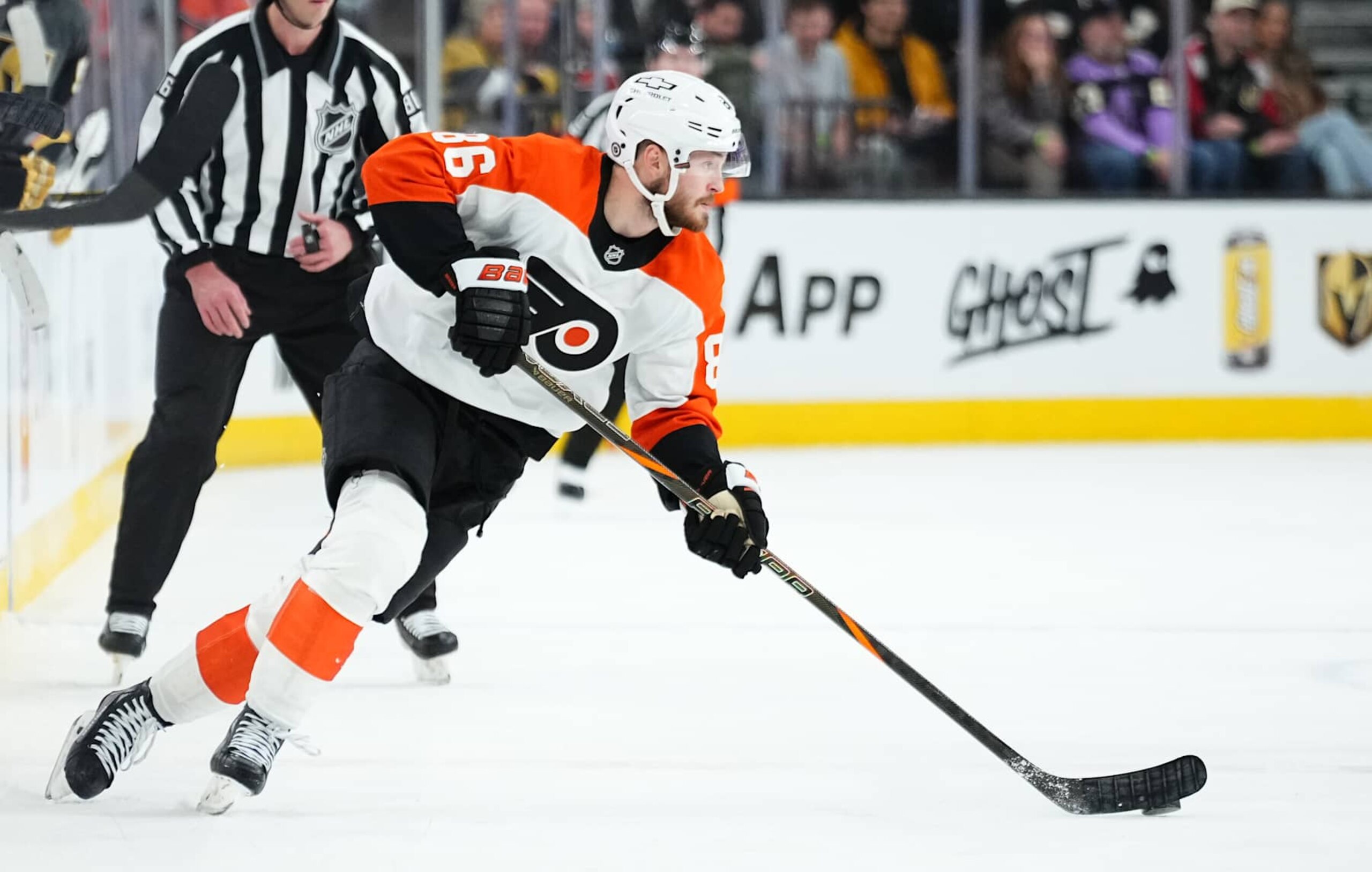 LAS VEGAS, NEVADA - JANUARY 02: Joel Farabee #86 of the Philadelphia Flyers skates during the second period against the Vegas Golden Knights at T-Mobile Arena on January 02, 2025 in Las Vegas, Nevada. (Photo by Jeff Bottari/NHLI via Getty Images) LAS VEGAS, NEVADA - JANUARY 02: Joel Farabee #86 of the Philadelphia Flyers skates during the second period against the Vegas Golden Knights at T-Mobile Arena on January 02, 2025 in Las Vegas, Nevada. (Photo by Jeff Bottari/NHLI via Getty Images)