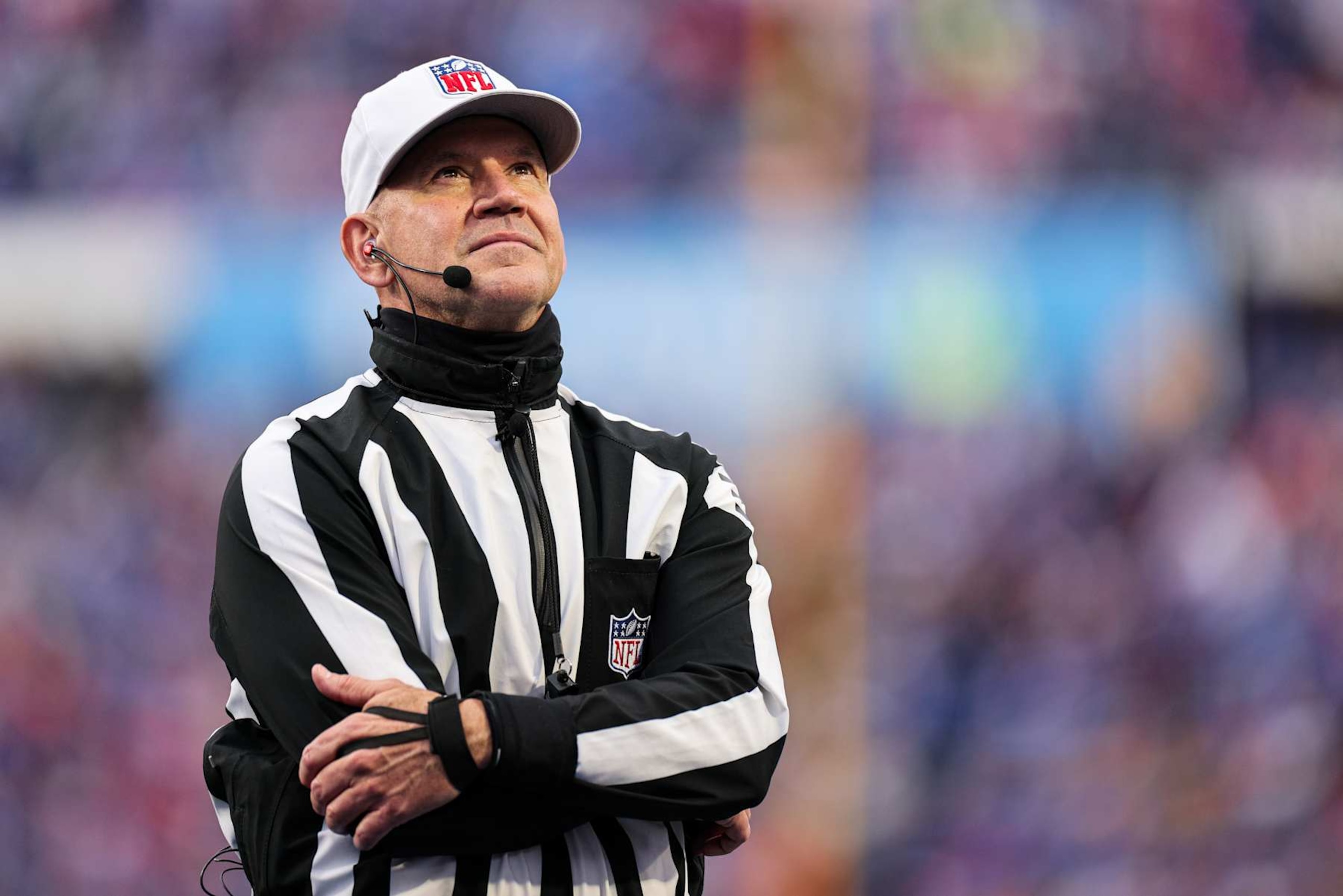 ORCHARD PARK, NEW YORK - DECEMBER 29: Referee Clete Blakeman #34 looks on during the third quarter of a game between the Buffalo Bills and the New York Jets at Highmark Stadium on December 29, 2024 in Orchard Park, New York. (Photo by Bryan Bennett/Getty Images) ORCHARD PARK, NEW YORK - DECEMBER 29: Referee Clete Blakeman #34 looks on during the third quarter of a game between the Buffalo Bills and the New York Jets at Highmark Stadium on December 29, 2024 in Orchard Park, New York. (Photo by Bryan Bennett/Getty Images)