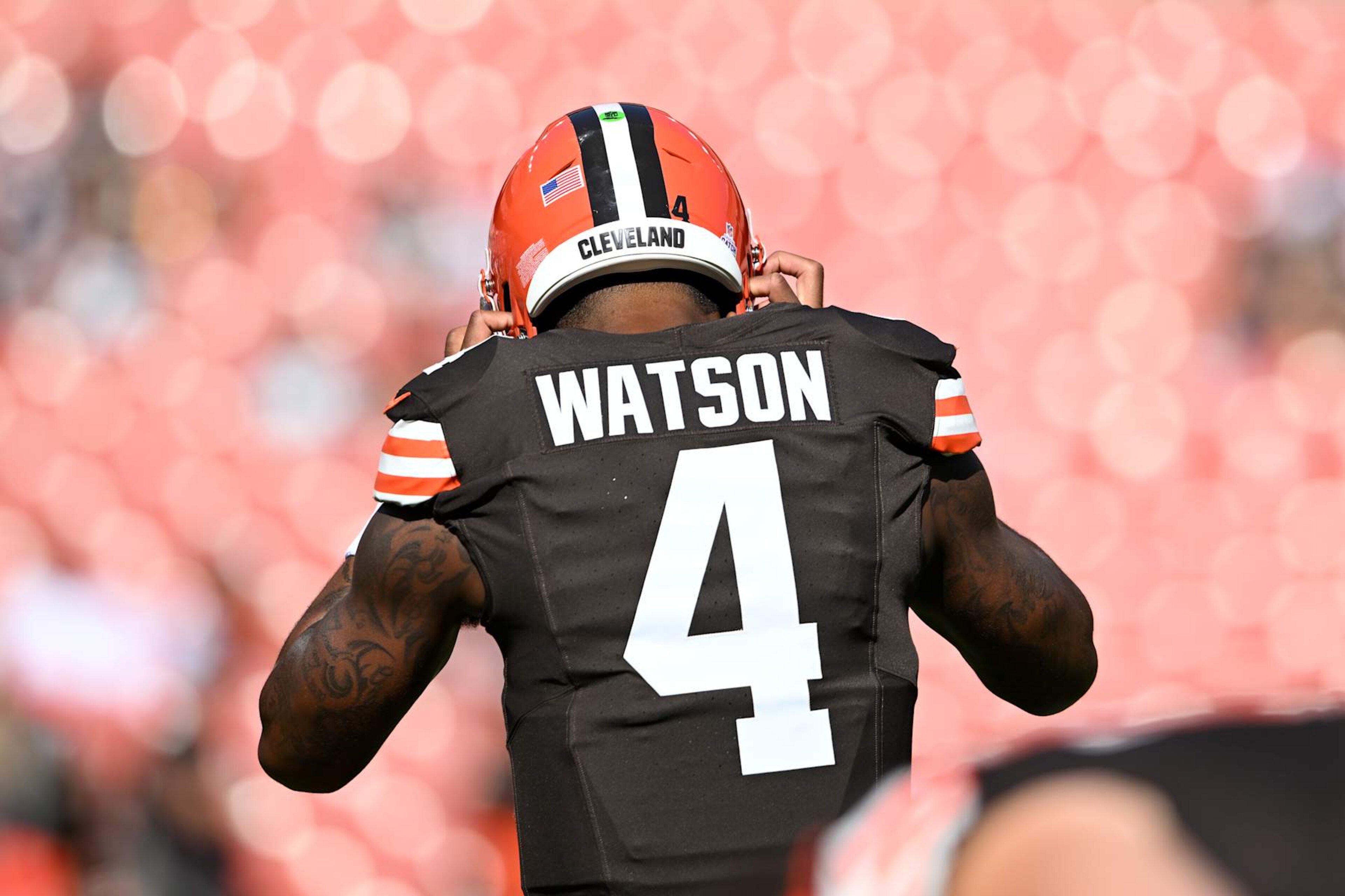 CLEVELAND, OHIO - OCTOBER 20: Deshaun Watson #4 of the Cleveland Browns looks on prior to a game against the Cincinnati Bengals at Huntington Bank Field on October 20, 2024 in Cleveland, Ohio. (Photo by Nick Cammett/Diamond Images via Getty Images) CLEVELAND, OHIO - OCTOBER 20: Deshaun Watson #4 of the Cleveland Browns looks on prior to a game against the Cincinnati Bengals at Huntington Bank Field on October 20, 2024 in Cleveland, Ohio. (Photo by Nick Cammett/Diamond Images via Getty Images)