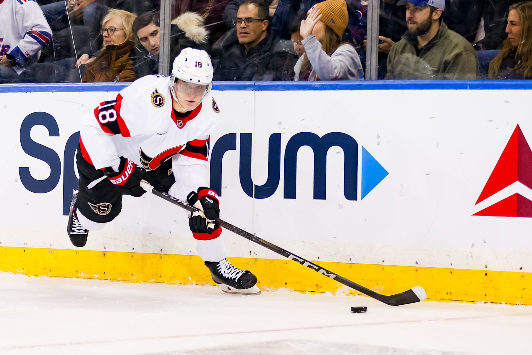 NEW YORK, NY - JANUARY 21: Ottawa Senators Right Wing Drake Batherson (19) in action during the first period of the National Hockey League game between the Ottawa Senators and the New York Rangers on January 21, 2025 at Madison Square Garden in New York, NY. (Photo by Joshua Sarner/Icon Sportswire via Getty Images)