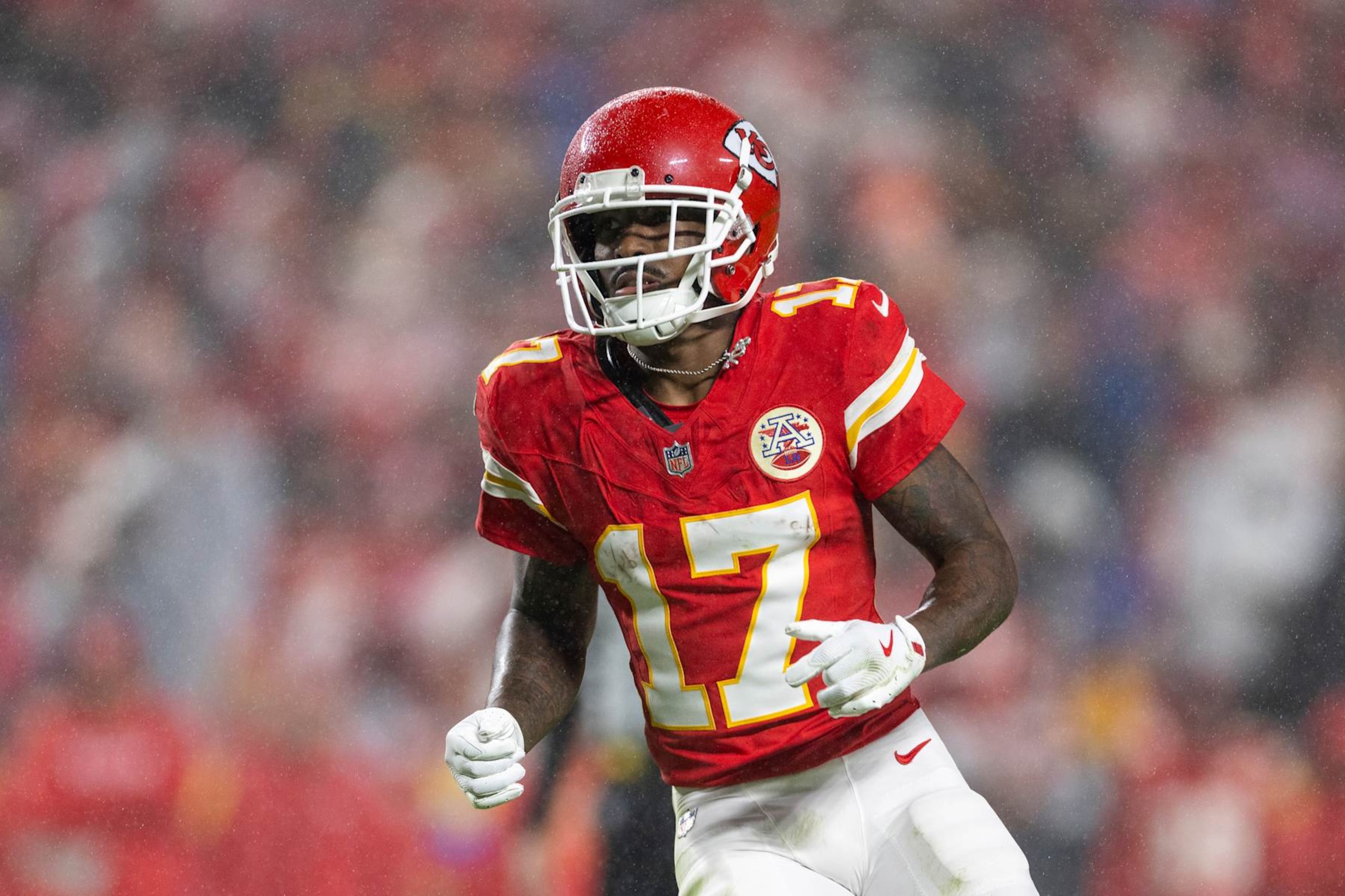 KANSAS CITY, MISSOURI - NOVEMBER 04: Mecole Hardman #17 of the Kansas City Chiefs lines up during an NFL Football game against the Tampa Bay Buccaneers at GEHA Field at Arrowhead Stadium on November 04, 2024 in Kansas City, Missouri. (Photo by Michael Owens/Getty Images) KANSAS CITY, MISSOURI - NOVEMBER 04: Mecole Hardman #17 of the Kansas City Chiefs lines up during an NFL Football game against the Tampa Bay Buccaneers at GEHA Field at Arrowhead Stadium on November 04, 2024 in Kansas City, Missouri. (Photo by Michael Owens/Getty Images)