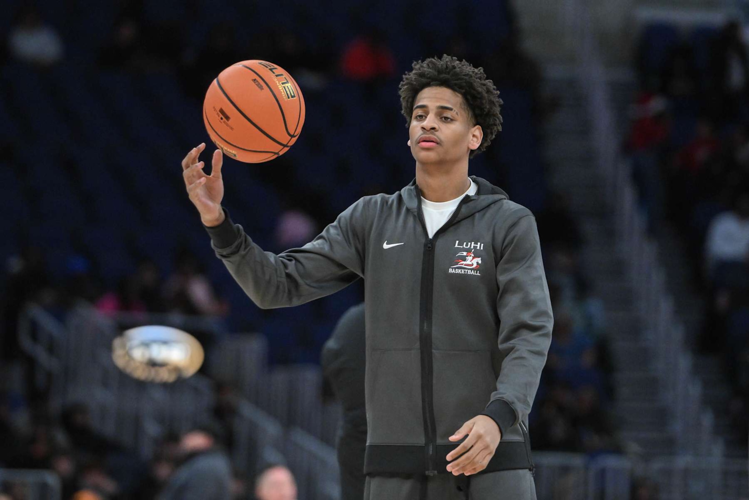 ELMONT, NY - DECEMBER 13: Kiyan Anthony of Long Island Lutheran (3) before the Luhi Holiday Invitational boys high school basketball game between Long Island Lutheran and Sierra Canyon on December 13, 2024 at UBS Arena in Elmont, NY (Photo by Jonathan Jones/Icon Sportswire via Getty Images) ELMONT, NY - DECEMBER 13: Kiyan Anthony of Long Island Lutheran (3) before the Luhi Holiday Invitational boys high school basketball game between Long Island Lutheran and Sierra Canyon on December 13, 2024 at UBS Arena in Elmont, NY (Photo by Jonathan Jones/Icon Sportswire via Getty Images)