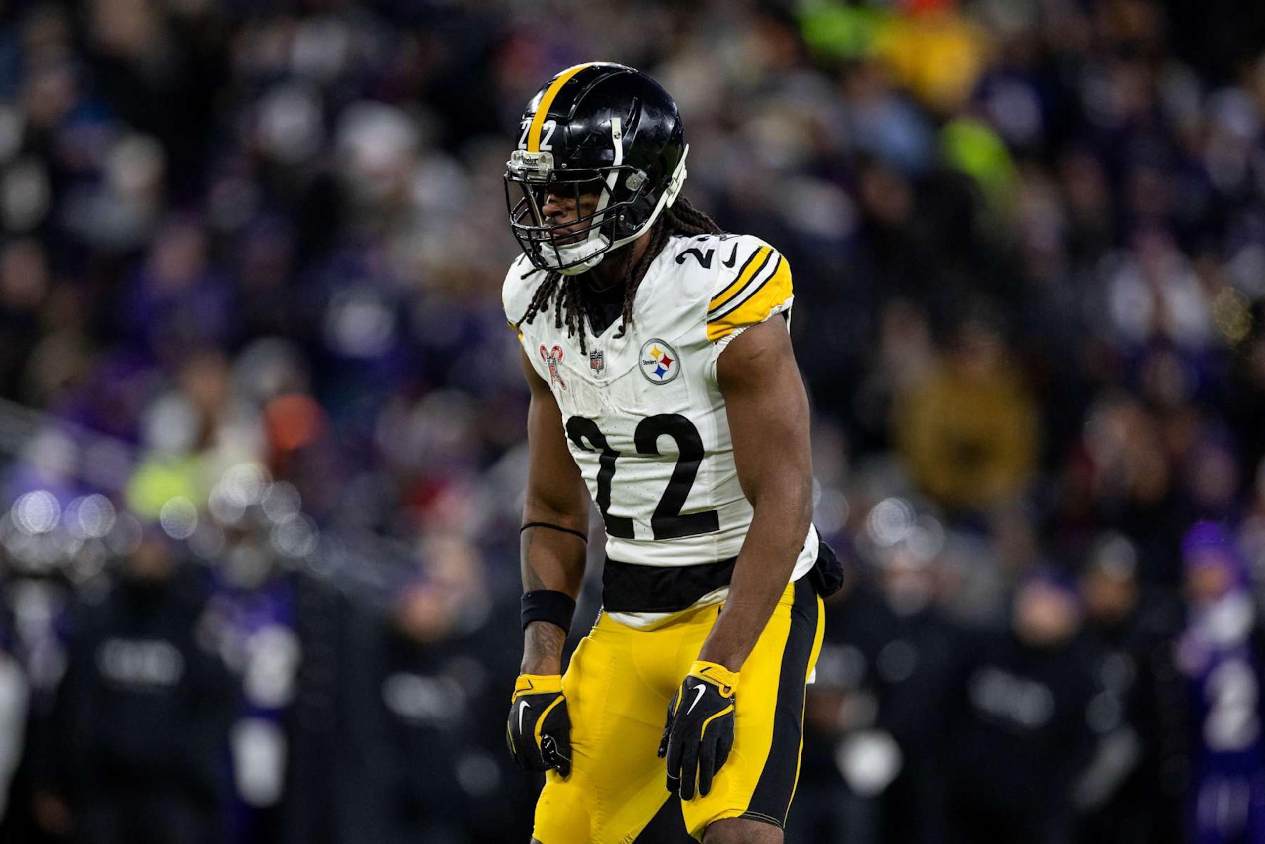 BALTIMORE, MARYLAND - DECEMBER 21: Najee Harris #22 of the Pittsburgh Steelers lines up during an NFL Football game against the Baltimore Ravens at M&T Bank Stadium on December 21, 2024 in Baltimore, Maryland. (Photo by Michael Owens/Getty Images) BALTIMORE, MARYLAND - DECEMBER 21: Najee Harris #22 of the Pittsburgh Steelers lines up during an NFL Football game against the Baltimore Ravens at M&T Bank Stadium on December 21, 2024 in Baltimore, Maryland. (Photo by Michael Owens/Getty Images)