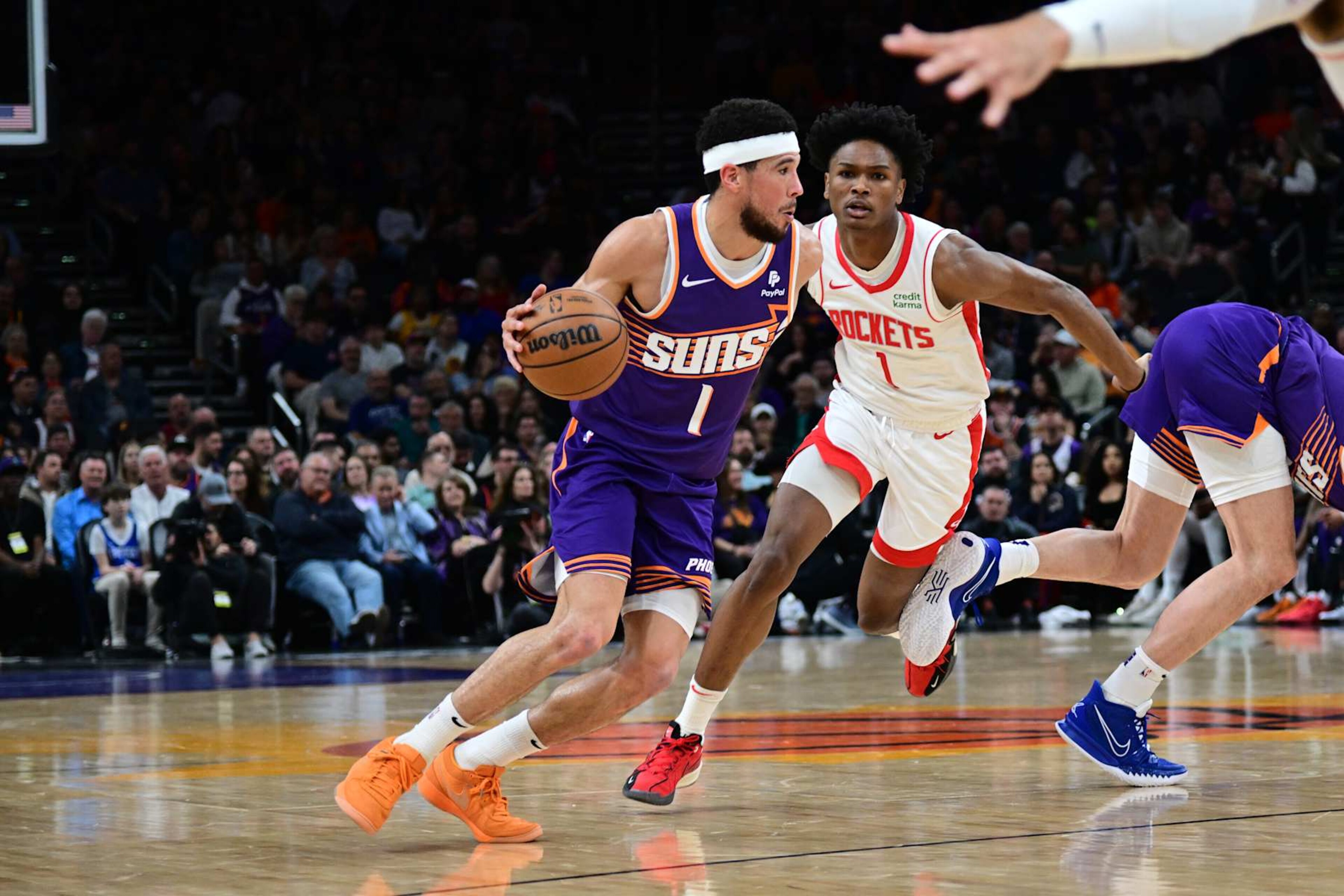 Devin Booker and Amen Thompson