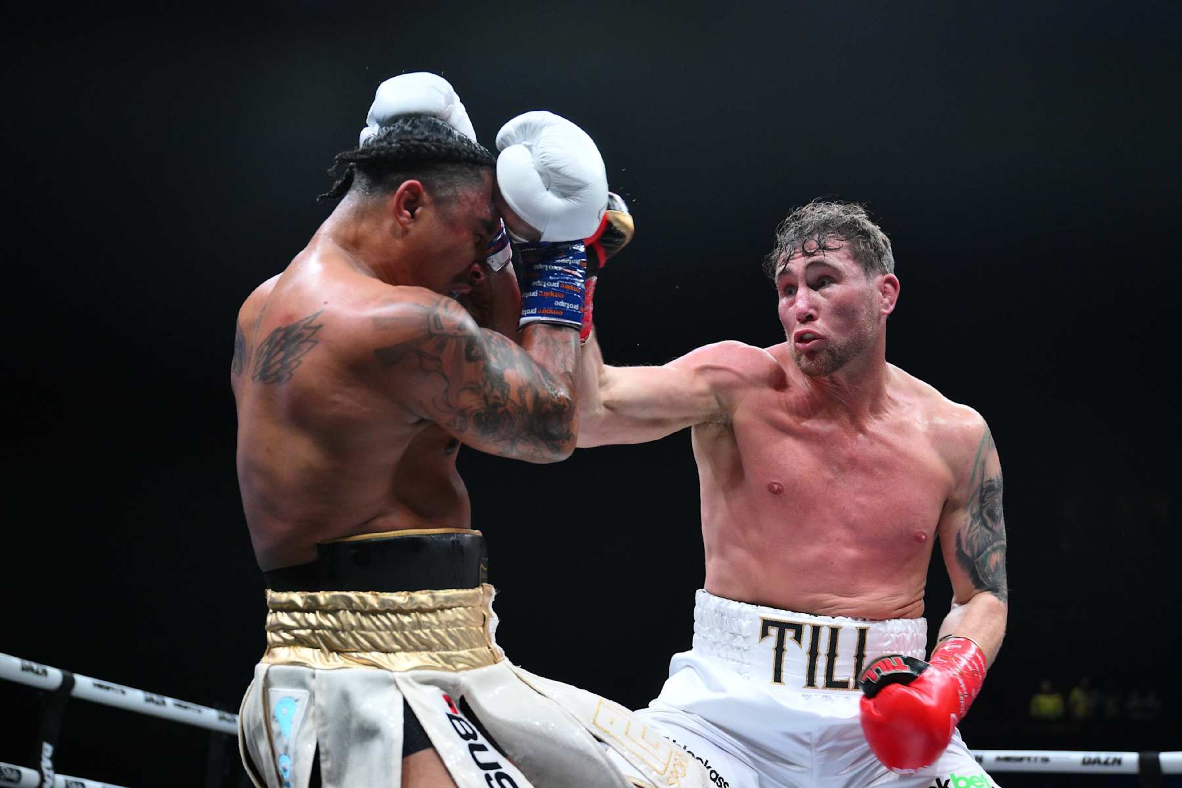 MANCHESTER, ENGLAND - JANUARY 18: Darren Till punches Anthony Taylor during their cruiserweight fight on the Misfits Boxing 30 Live fight card at Co-op Live on January 18, 2025 in Manchester, England. (Photo by Ben Roberts Photo/Getty Images) MANCHESTER, ENGLAND - JANUARY 18: Darren Till punches Anthony Taylor during their cruiserweight fight on the Misfits Boxing 30 Live fight card at Co-op Live on January 18, 2025 in Manchester, England. (Photo by Ben Roberts Photo/Getty Images)