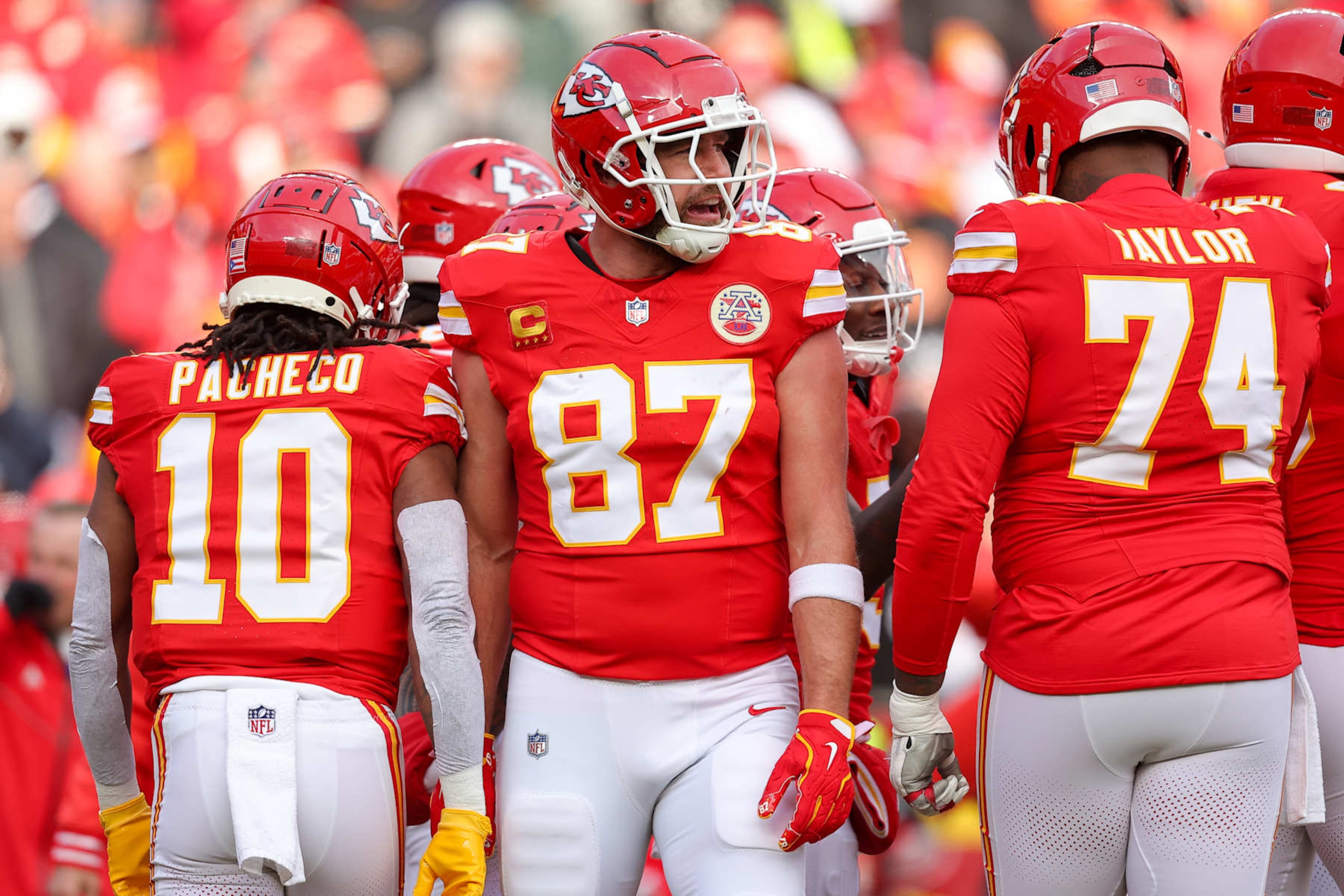 KANSAS CITY, MISSOURI - JANUARY 18: Travis Kelce #87 of the Kansas City Chiefs breaks the offensive huddle during pregame warmups prior to the Divisional Round playoff game against the Houston Texans at GEHA Field at Arrowhead Stadium on January 18, 2025 in Kansas City, Missouri. (Photo by David Eulitt/Getty Images) KANSAS CITY, MISSOURI - JANUARY 18: Travis Kelce #87 of the Kansas City Chiefs breaks the offensive huddle during pregame warmups prior to the Divisional Round playoff game against the Houston Texans at GEHA Field at Arrowhead Stadium on January 18, 2025 in Kansas City, Missouri. (Photo by David Eulitt/Getty Images)