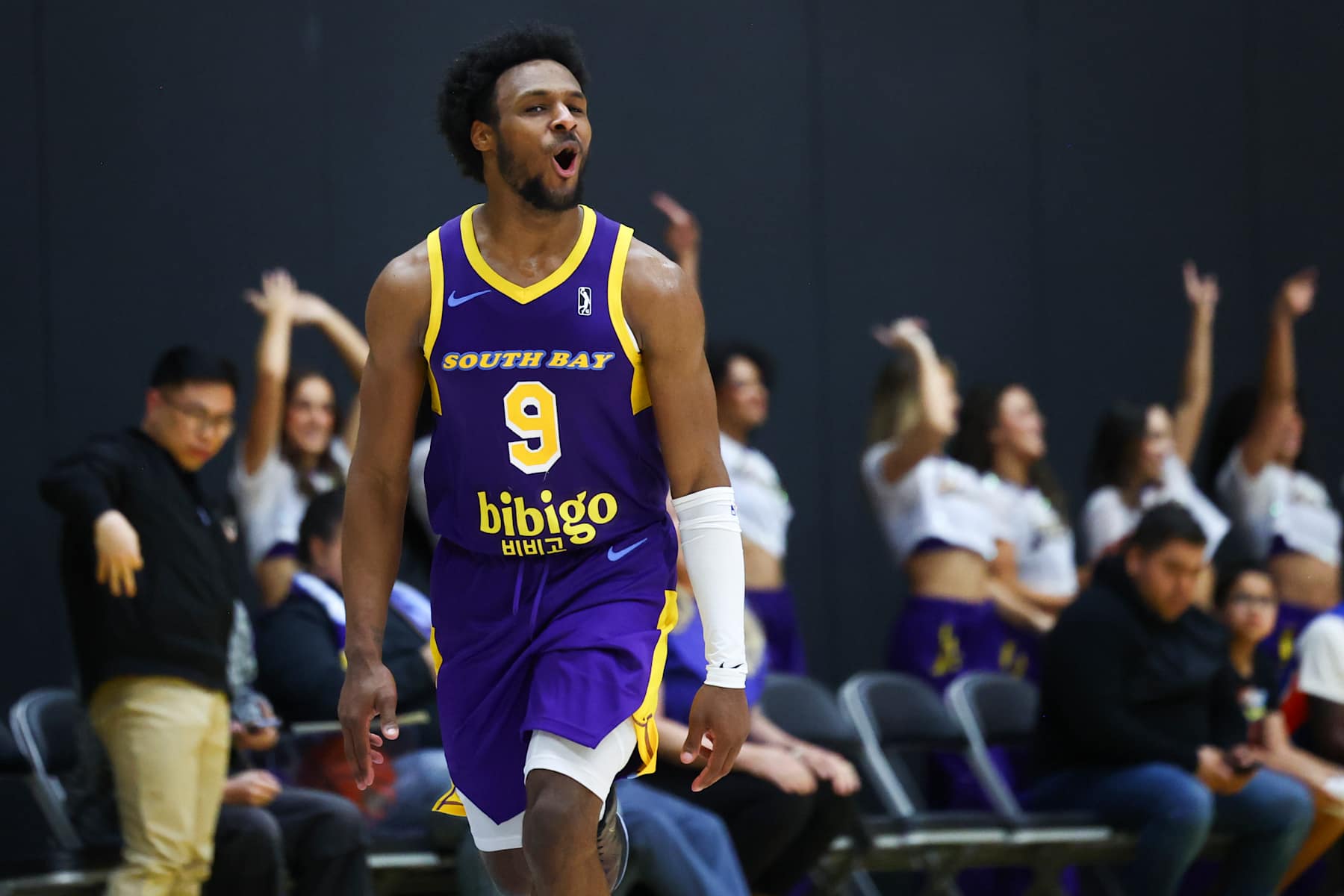 LOS ANGELES, CA - JANUARY 24: Bronny James #9 of the South Bay Lakers celebrates during the game against the Rip City Remix on January, 24 2025 at UCLA Health Training Center in Los Angeles, California. NOTE TO USER: User expressly acknowledges and agrees that, by downloading and or using this photograph, User is consenting to the terms and conditions of the Getty Images License Agreement. Mandatory Copyright Notice: Copyright 2025 NBAE (Photo by Jessie Alcheh/NBAE via Getty Images)