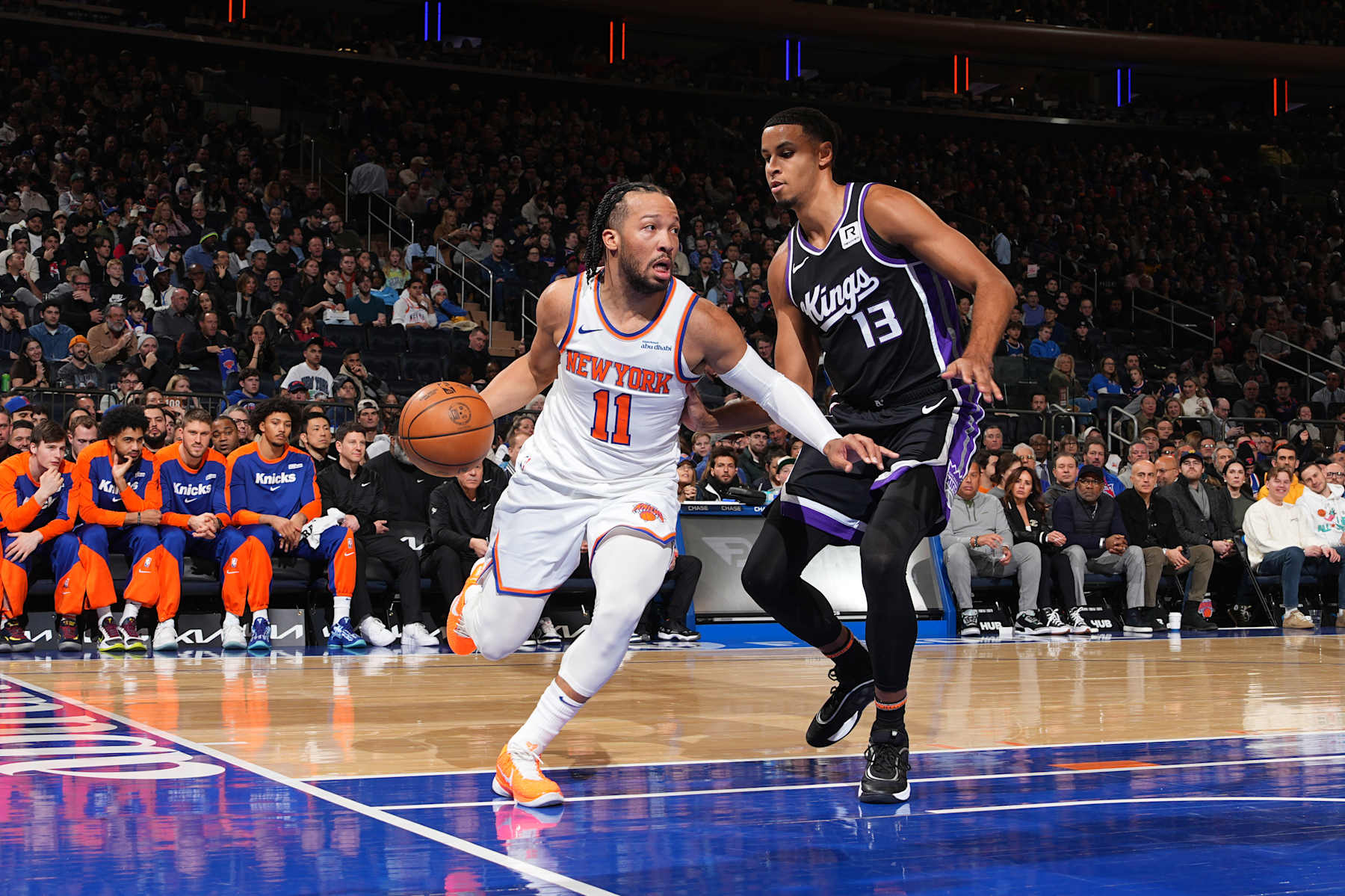 NEW YORK, NY - JANUARY 25: Jalen Brunson #11 of the New York Knicks drives to the basket during the game against the Sacramento Kings on January 25, 2025 at Madison Square Garden in New York City, New York.  NOTE TO USER: User expressly acknowledges and agrees that, by downloading and or using this photograph, User is consenting to the terms and conditions of the Getty Images License Agreement. Mandatory Copyright Notice: Copyright 2025 NBAE  (Photo by Jesse D. Garrabrant/NBAE via Getty Images)
