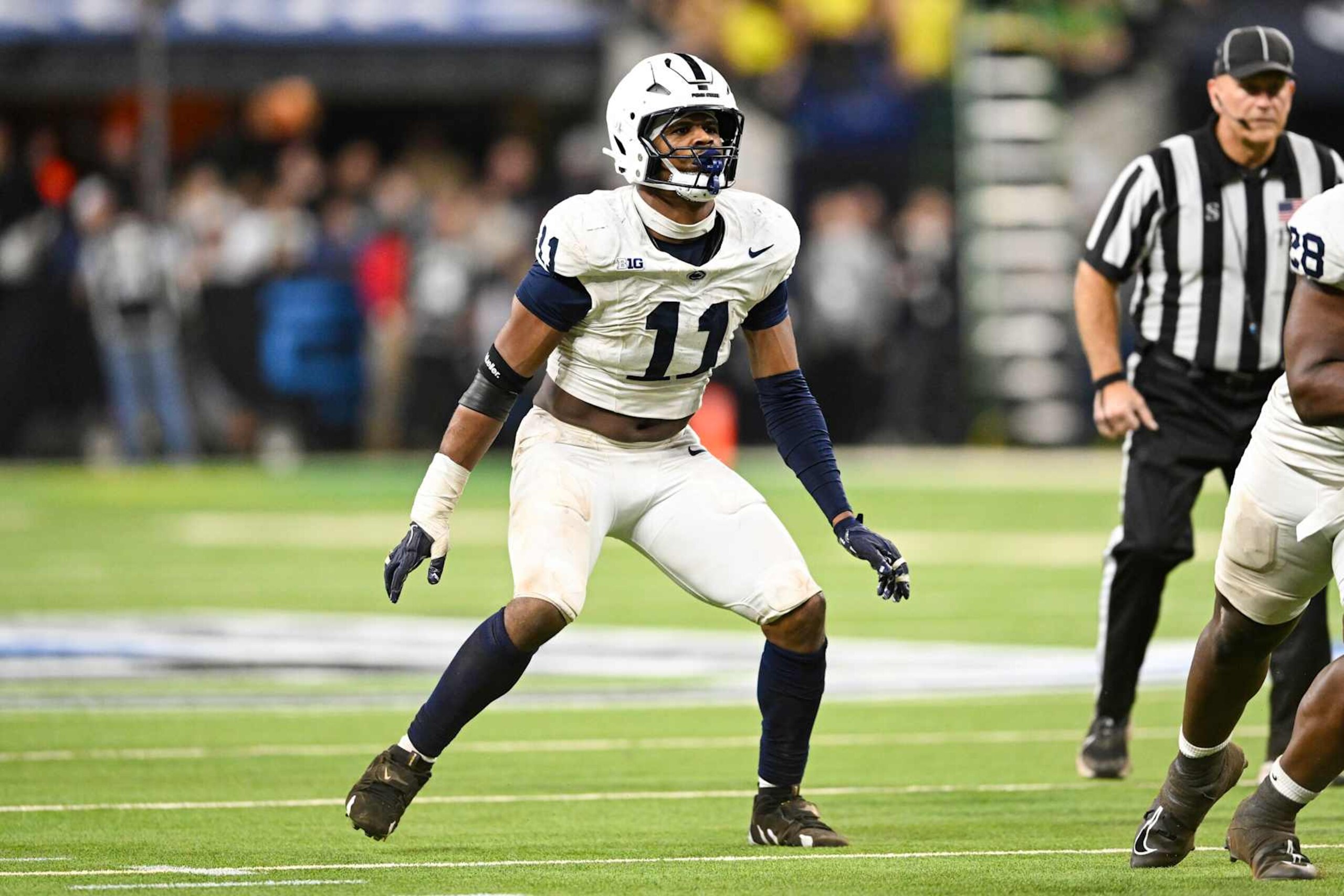 INDIANAPOLIS, IN - DECEMBER 07: Penn State Nittany Lions DE Abdul Carter (11) during the Big Ten Championship football game between the Penn State Nittany Lions and the Oregon Ducks on December 7, 2024 at Lucas Oil Stadium in Indianapolis, IN (Photo by James Black/Icon Sportswire via Getty Images) INDIANAPOLIS, IN - DECEMBER 07: Penn State Nittany Lions DE Abdul Carter (11) during the Big Ten Championship football game between the Penn State Nittany Lions and the Oregon Ducks on December 7, 2024 at Lucas Oil Stadium in Indianapolis, IN (Photo by James Black/Icon Sportswire via Getty Images)