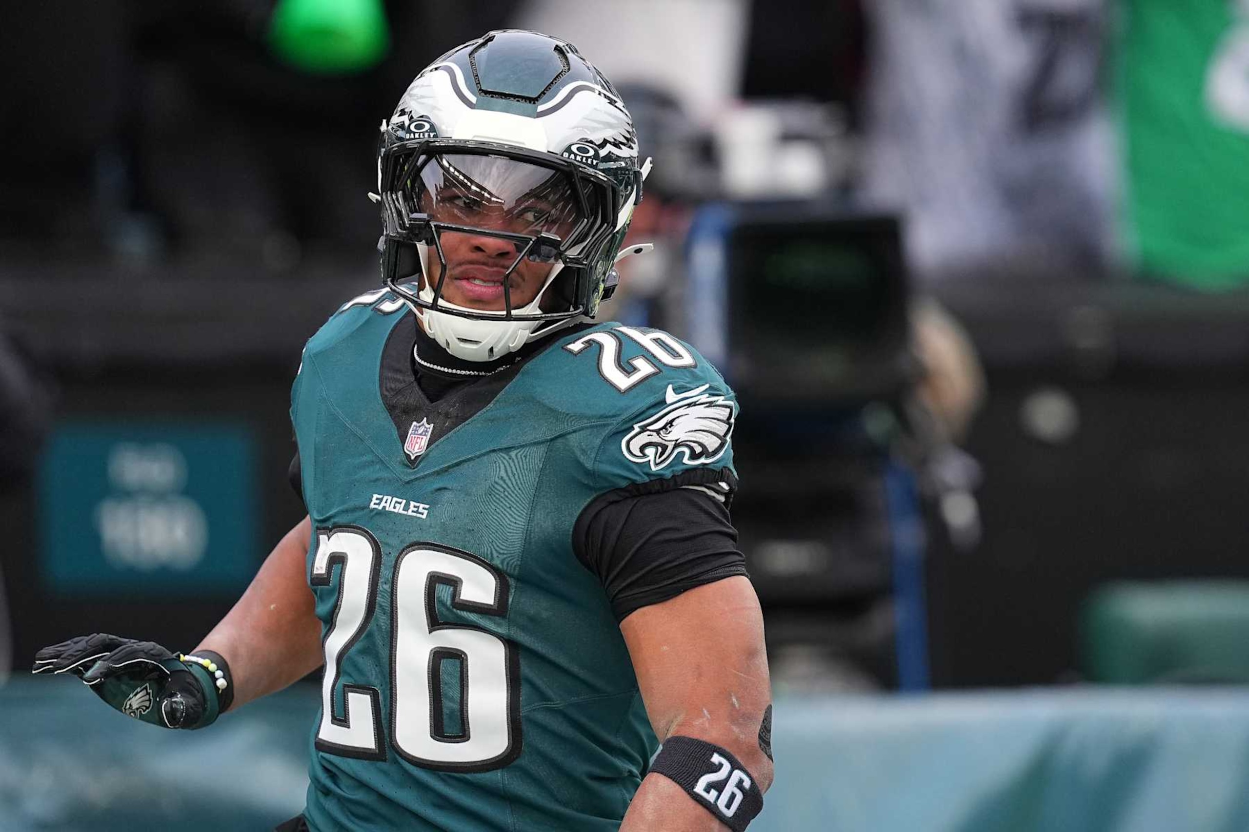 PHILADELPHIA, PENNSYLVANIA - JANUARY 26: Saquon Barkley #26 of the Philadelphia Eagles celebrates after scoring a 60 yard touchdown against the Washington Commanders during the first quarter in the NFC Championship Game at Lincoln Financial Field on January 26, 2025 in Philadelphia, Pennsylvania. (Photo by Mitchell Leff/Getty Images) PHILADELPHIA, PENNSYLVANIA - JANUARY 26: Saquon Barkley #26 of the Philadelphia Eagles celebrates after scoring a 60 yard touchdown against the Washington Commanders during the first quarter in the NFC Championship Game at Lincoln Financial Field on January 26, 2025 in Philadelphia, Pennsylvania. (Photo by Mitchell Leff/Getty Images)