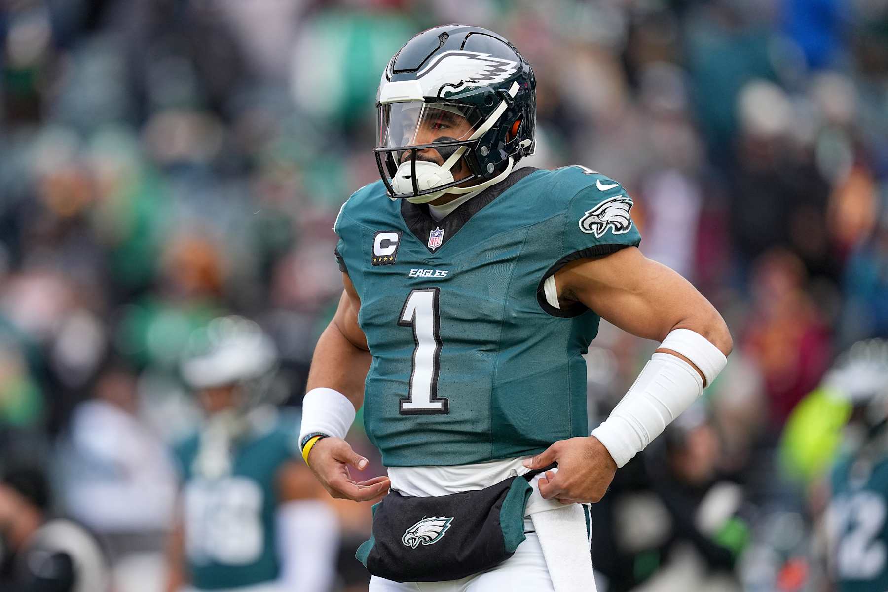 PHILADELPHIA, PENNSYLVANIA - JANUARY 26: Jalen Hurts #1 of the Philadelphia Eagles warms up prior to the NFC Championship Game against the Washington Commanders at Lincoln Financial Field on January 26, 2025 in Philadelphia, Pennsylvania.  (Photo by Mitchell Leff/Getty Images)
