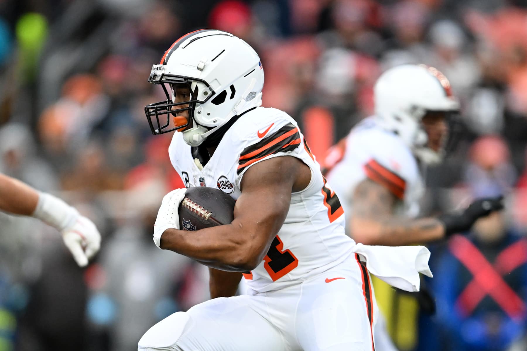CLEVELAND, OHIO - DECEMBER 15: Nick Chubb #24 of the Cleveland Browns carries the ball during the first quarter against the Kansas City Chiefs at Huntington Bank Field on December 15, 2024 in Cleveland, Ohio. (Photo by Nick Cammett/Diamond Images via Getty Images)