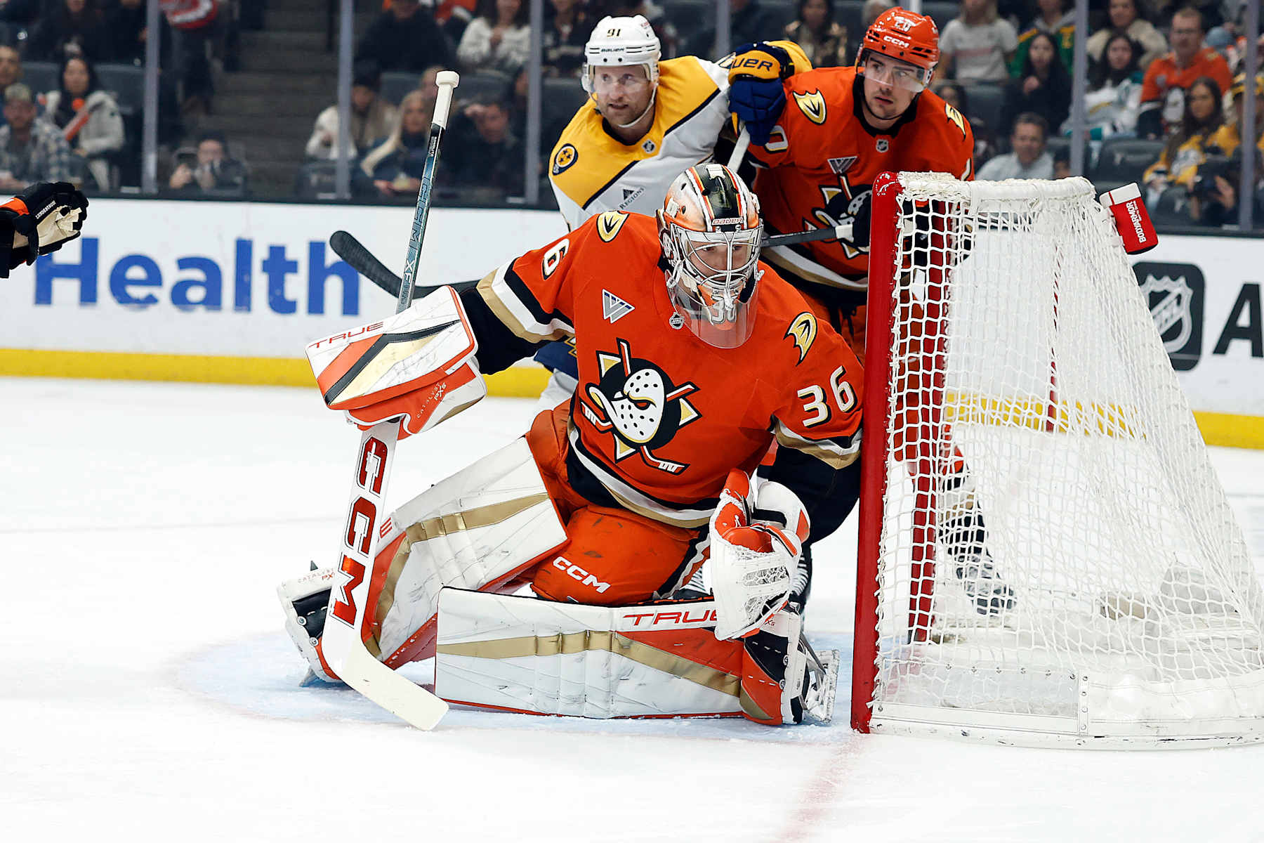 ANAHEIM, CALIFORNIA - JANUARY 25:  John Gibson #36 of the Anaheim Ducks in goal against the Nashville Predators in the first period at Honda Center on January 25, 2025 in Anaheim, California. (Photo by Ronald Martinez/Getty Images)