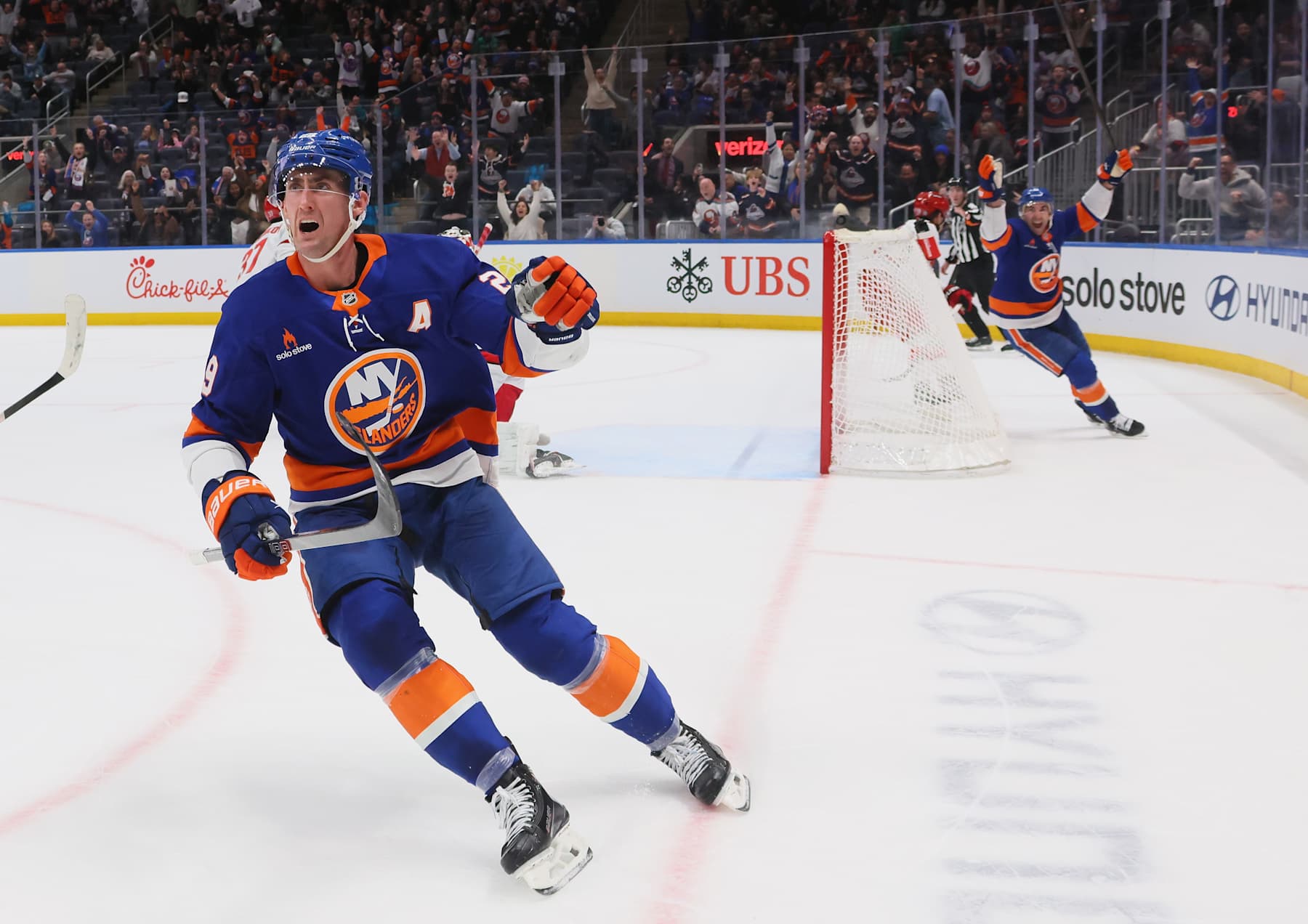ELMONT, NEW YORK - JANUARY 25: Brock Nelson #29 of the New York Islanders scores the game-winning goal in overtime against the Carolina Hurricanes at UBS Arena on January 25, 2025 in Elmont, New York. The Islanders defeated the Hurricanes 3-2 in overtime. (Photo by Bruce Bennett/Getty Images)