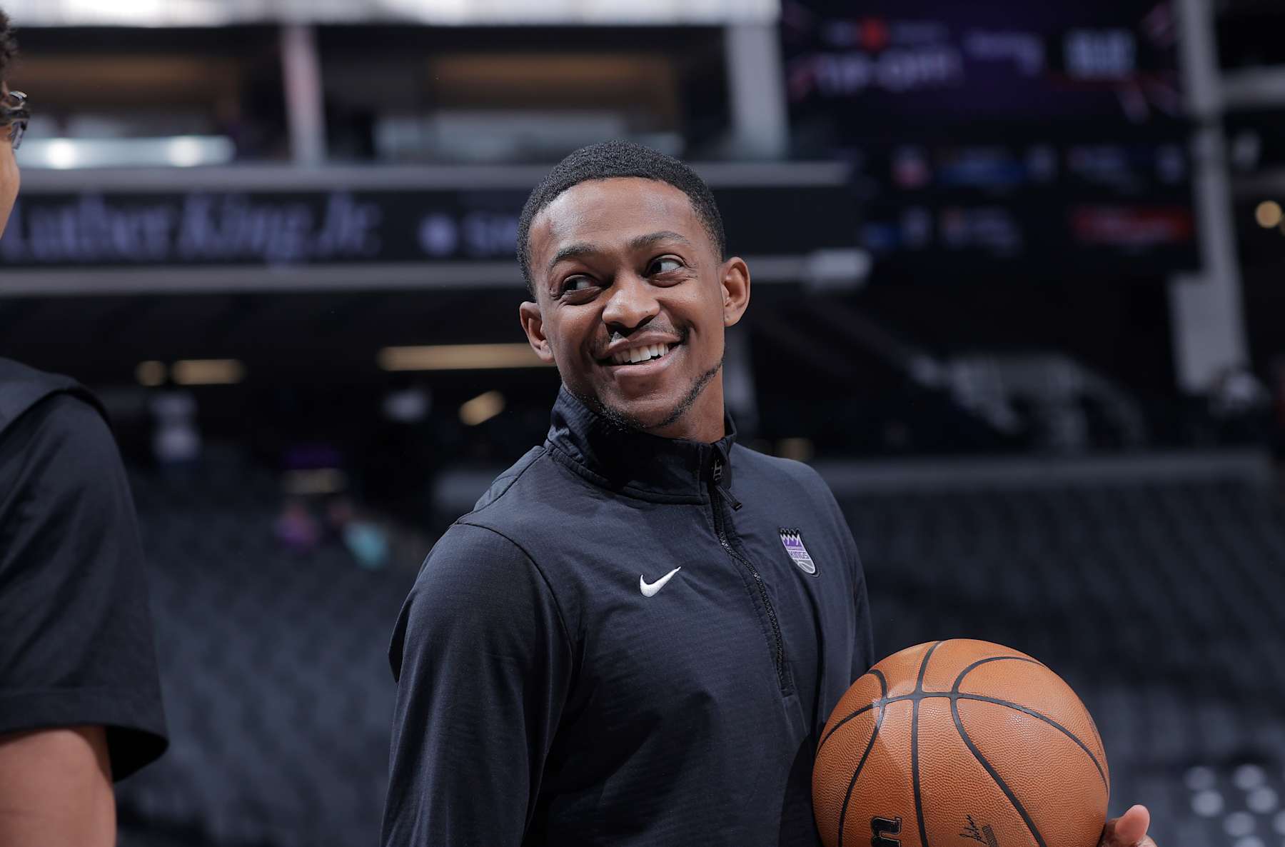 SACRAMENTO, CA - JANUARY 19: De'Aaron Fox #5 of the Sacramento Kings looks on prior to the game against the Washington Wizards on January 19, 2025 at Golden 1 Center in Sacramento, California. NOTE TO USER: User expressly acknowledges and agrees that, by downloading and or using this photograph, User is consenting to the terms and conditions of the Getty Images Agreement. Mandatory Copyright Notice: Copyright 2025 NBAE (Photo by Rocky Widner/NBAE via Getty Images)