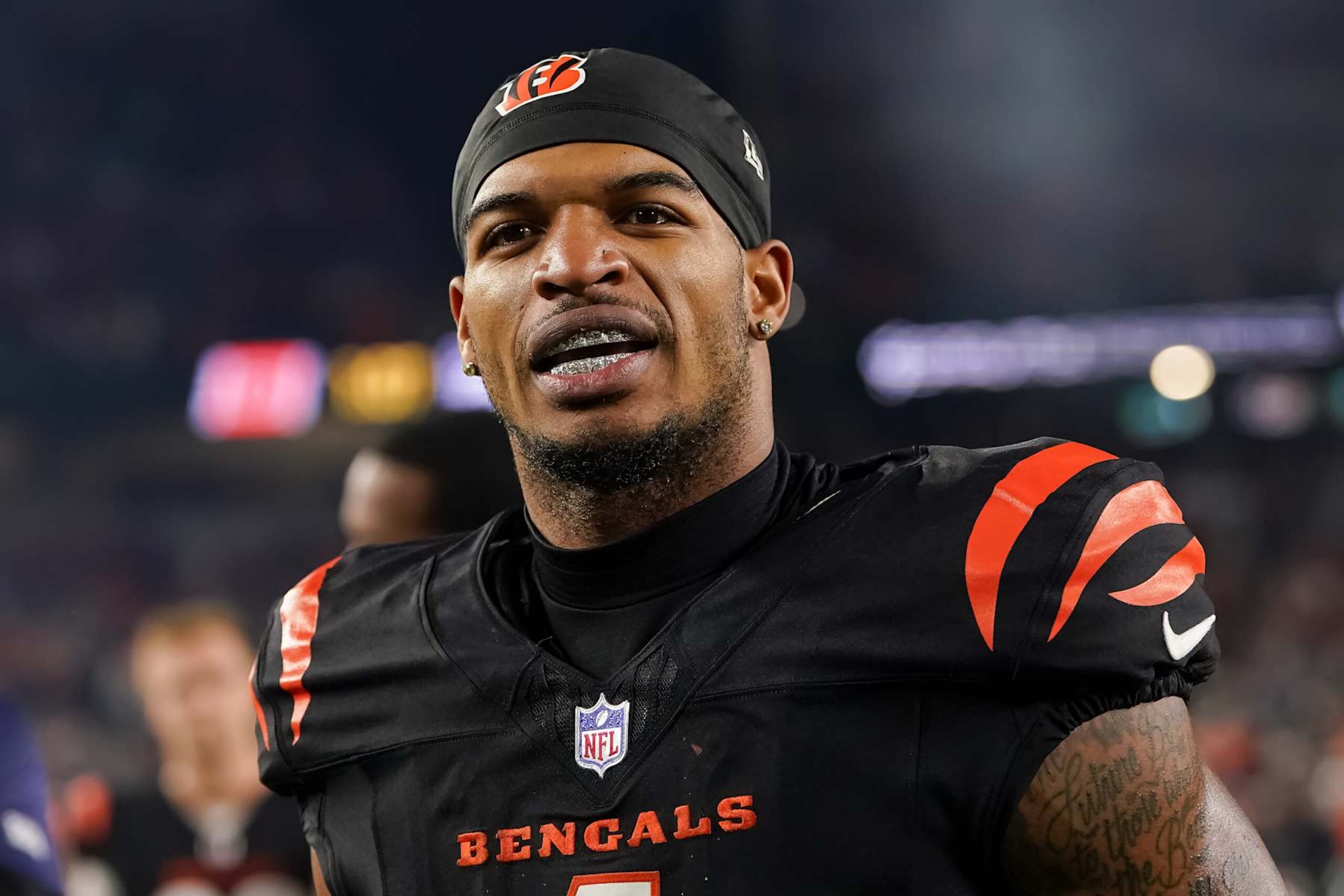 CINCINNATI, OHIO - DECEMBER 28: Ja'Marr Chase #1 of the Cincinnati Bengals celebrates after beating the Denver Broncos 30-24 in overtime at Paycor Stadium on December 28, 2024 in Cincinnati, Ohio. (Photo by Dylan Buell/Getty Images) CINCINNATI, OHIO - DECEMBER 28: Ja'Marr Chase #1 of the Cincinnati Bengals celebrates after beating the Denver Broncos 30-24 in overtime at Paycor Stadium on December 28, 2024 in Cincinnati, Ohio. (Photo by Dylan Buell/Getty Images)