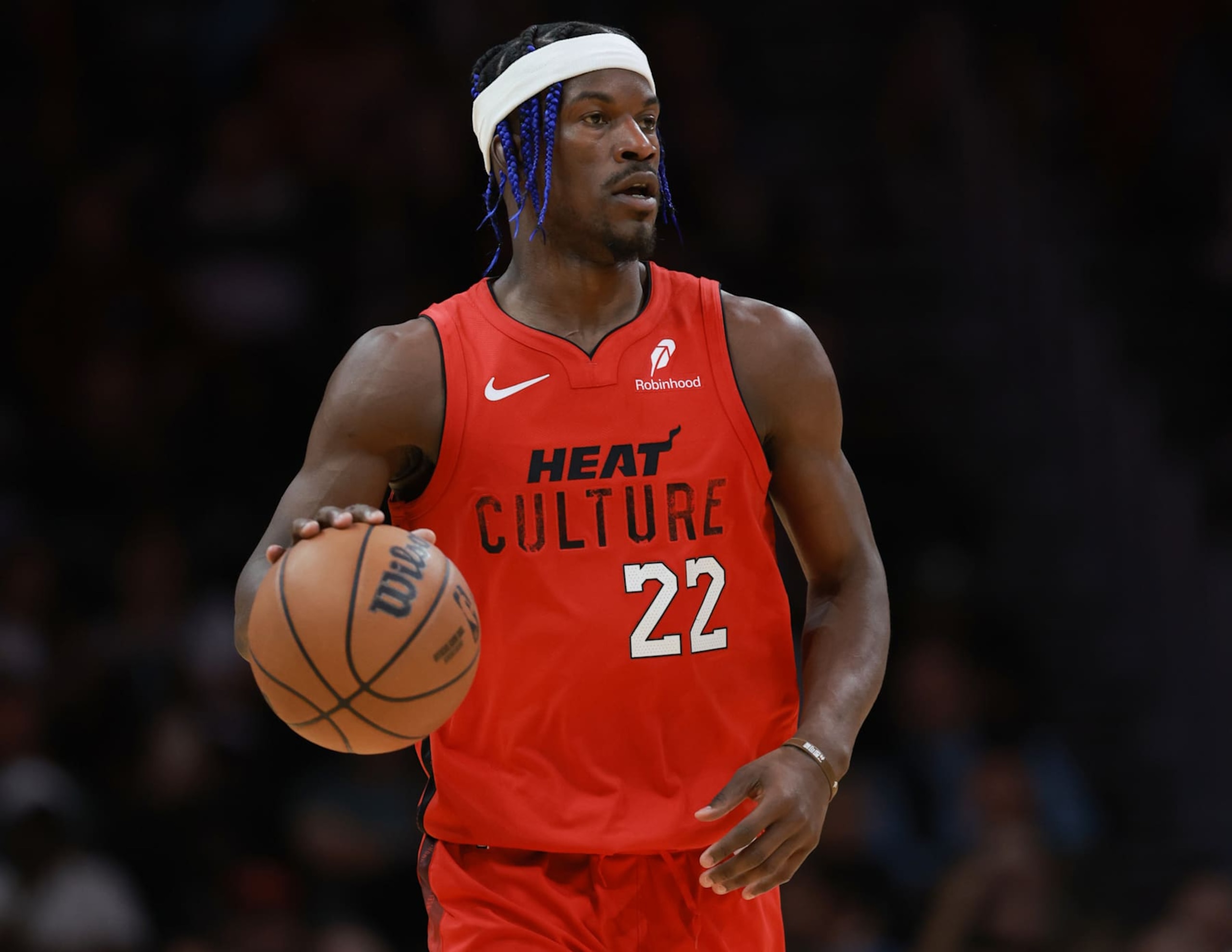 MIAMI, FLORIDA - DECEMBER 07: Jimmy Butler #22 of the Miami Heat controls the ball against the Phoenix Suns during the first half at Kaseya Center on December 07, 2024 in Miami, Florida. NOTE TO USER: User expressly acknowledges and agrees that, by downloading and or using this Photograph, user is consenting to the terms and conditions of the Getty Images License Agreement. (Photo by Carmen Mandato/Getty Images)