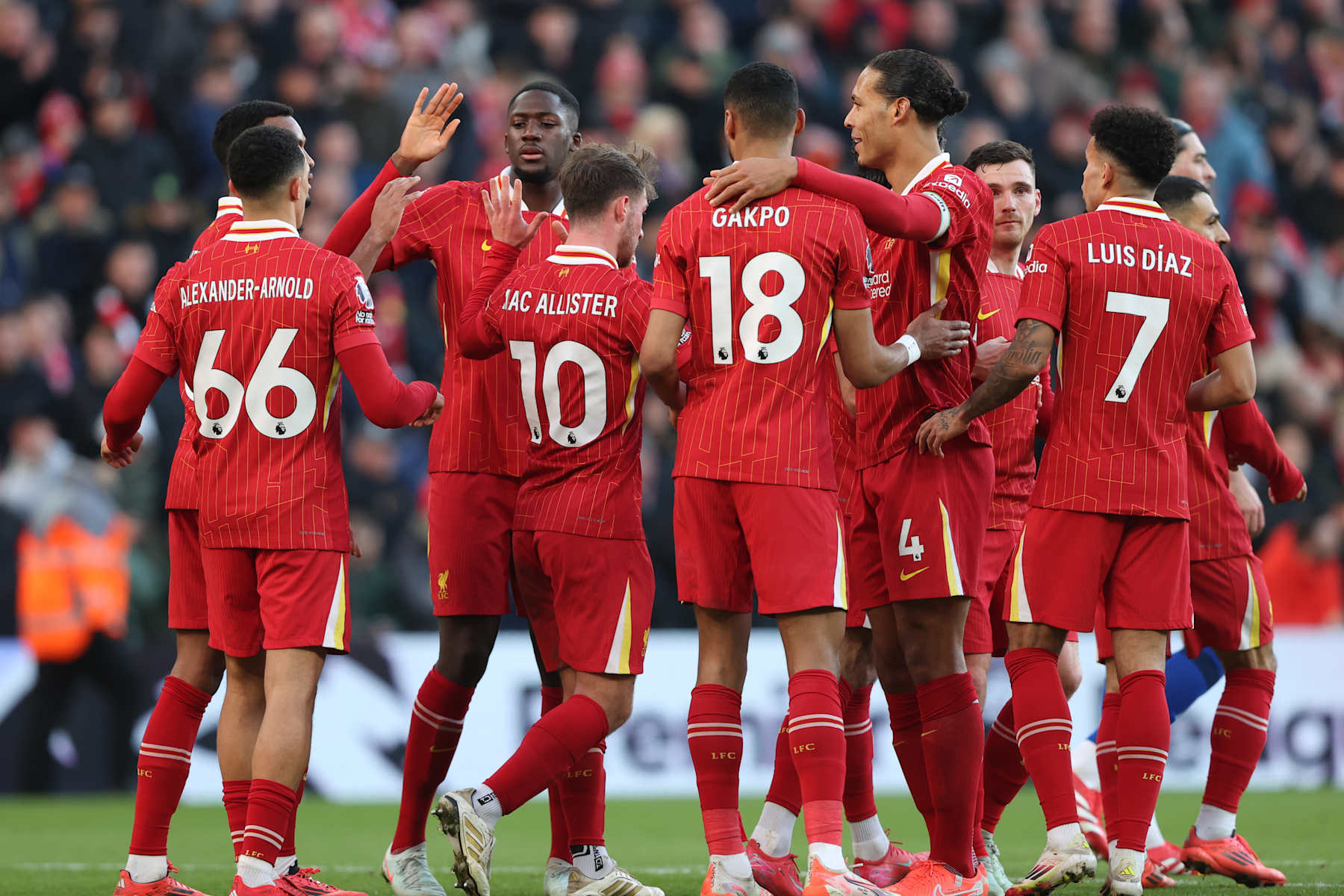 LIVERPOOL, ENGLAND - JANUARY 25: Liverpool players celebrate the third goa during the Premier League match between Liverpool FC and Ipswich Town FC at Anfield on January 25, 2025 in Liverpool, England. (Photo by Mark Leech/Offside/Offside via Getty Images)