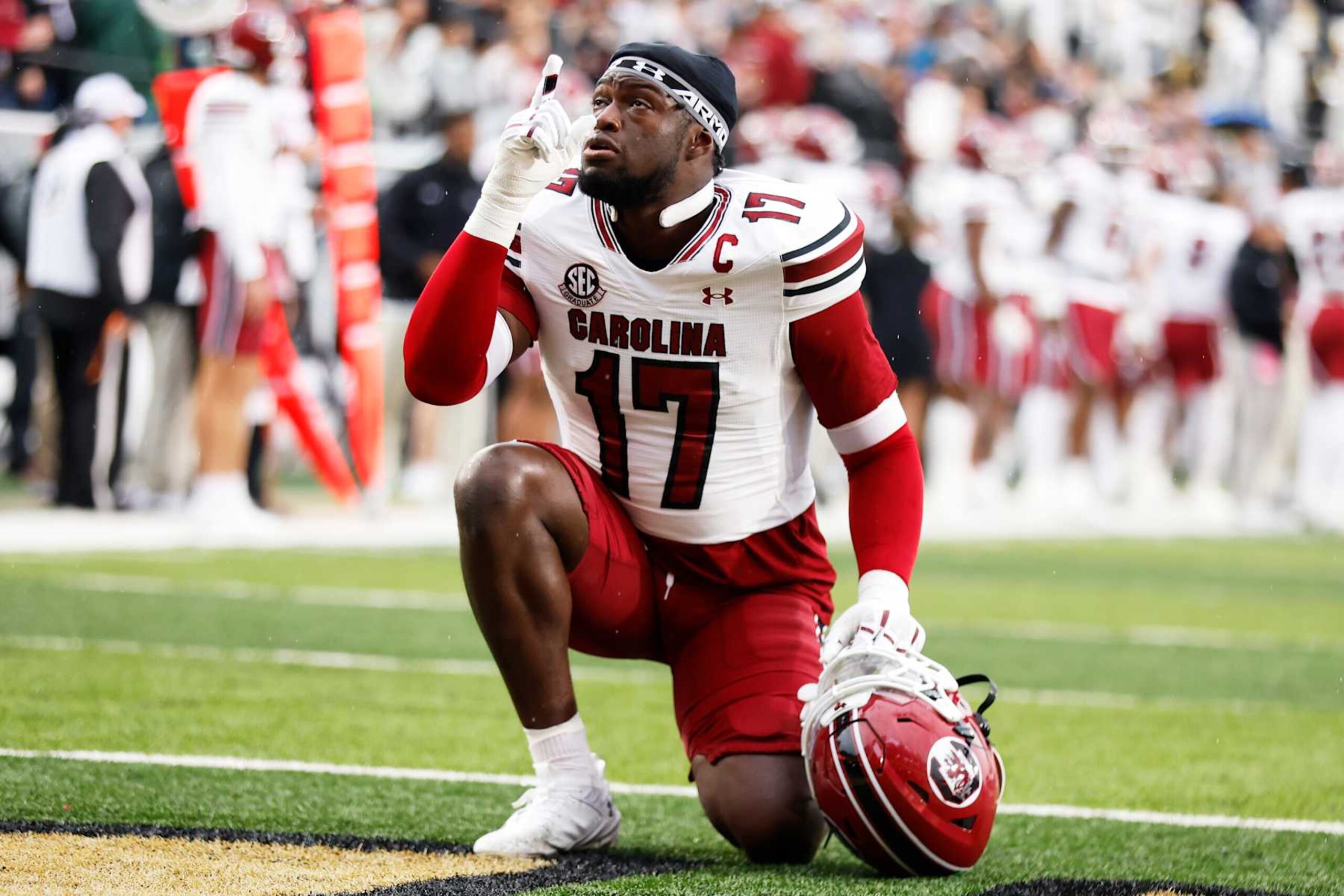 NASHVILLE, TENNESSEE - NOVEMBER 09: Demetrius Knight Jr. #17 of the South Carolina Gamecocks looks on prior to the game during the second half of the game between Vanderbilt and South Carolina at FirstBank Stadium on November 09, 2024 in Nashville, Tennessee. (Photo by Johnnie Izquierdo/Getty Images) NASHVILLE, TENNESSEE - NOVEMBER 09: Demetrius Knight Jr. #17 of the South Carolina Gamecocks looks on prior to the game during the second half of the game between Vanderbilt and South Carolina at FirstBank Stadium on November 09, 2024 in Nashville, Tennessee. (Photo by Johnnie Izquierdo/Getty Images)