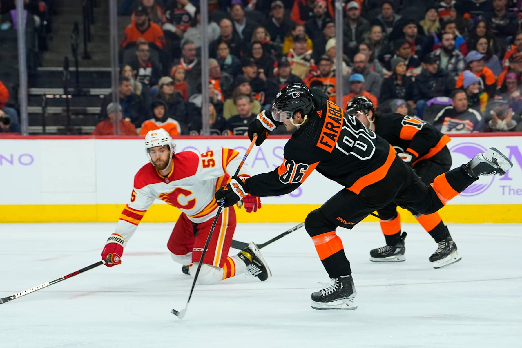 PHILADELPHIA, PA - NOVEMBER 21: Philadelphia Flyers Left Wing Joel Farabee (86) takes a shot on goal and scores during the third period of the National Hockey League game between the Calgary Flames and Philadelphia Flyers on November 21, 2022 at the Wells Fargo Center in Philadelphia, PA. (Photo by Gregory Fisher/Icon Sportswire via Getty Images)