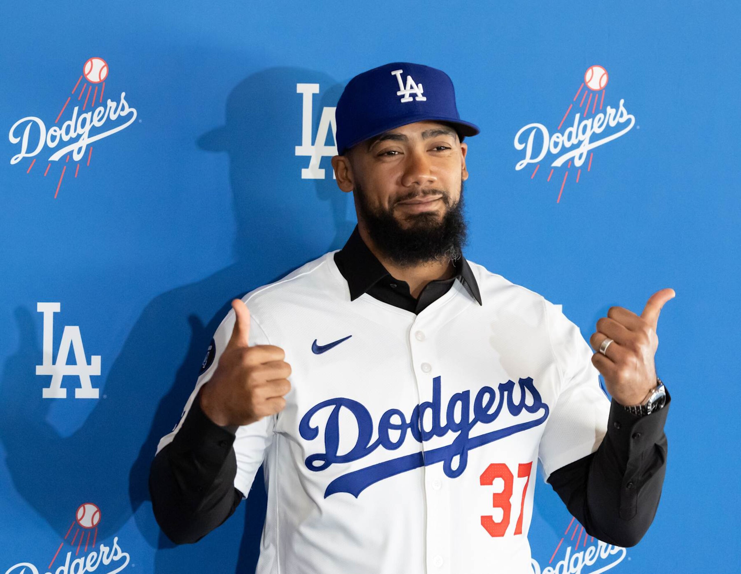 Dodgers' Teoscar Hernández