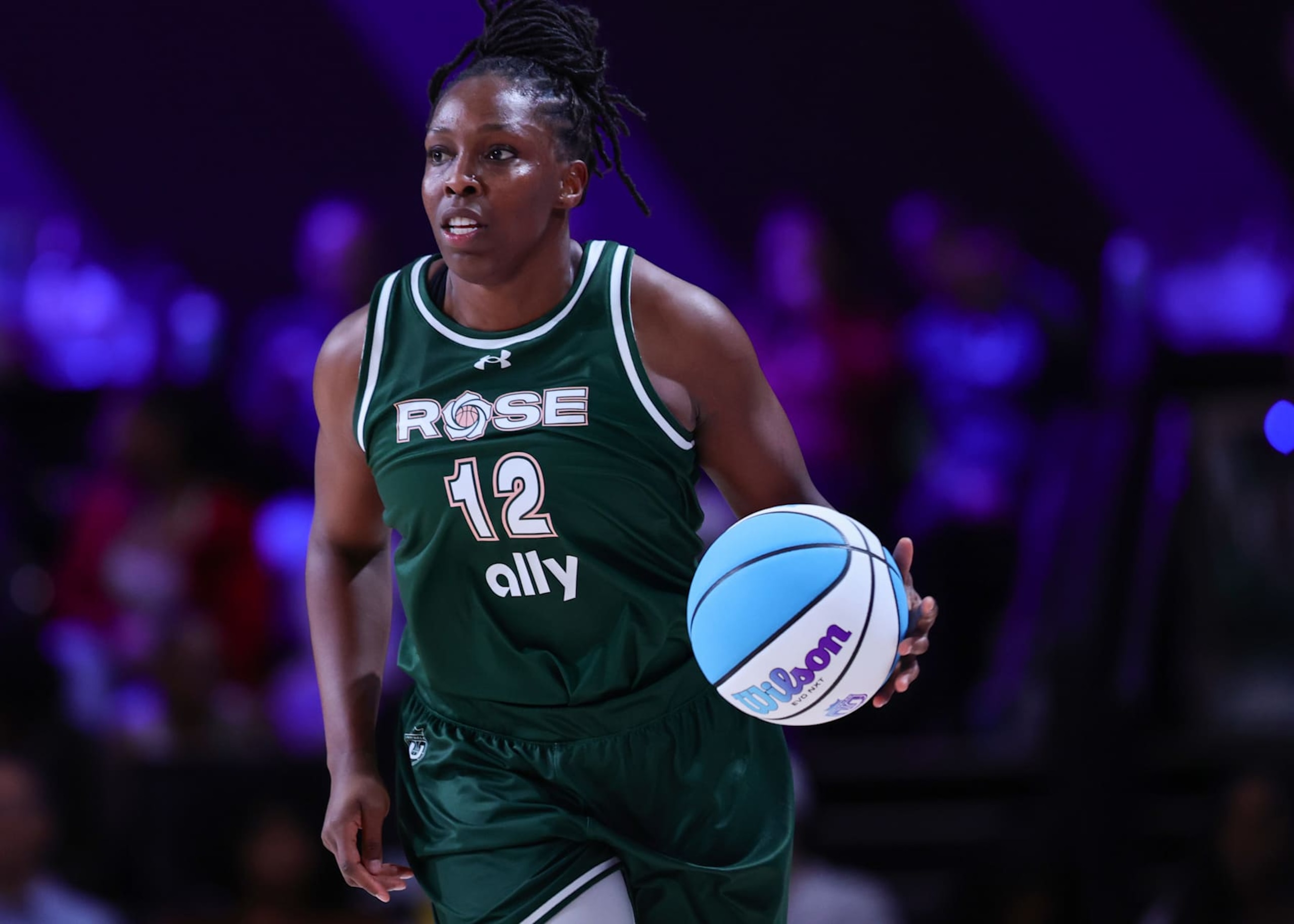 MEDLEY, FLORIDA - JANUARY 17: Chelsea Gray #12 of Rose controls the ball against the Vinyl during the second half at The Mediapro Studio on January 17, 2025 in Medley, Florida. (Photo by Carmen Mandato/Getty Images)