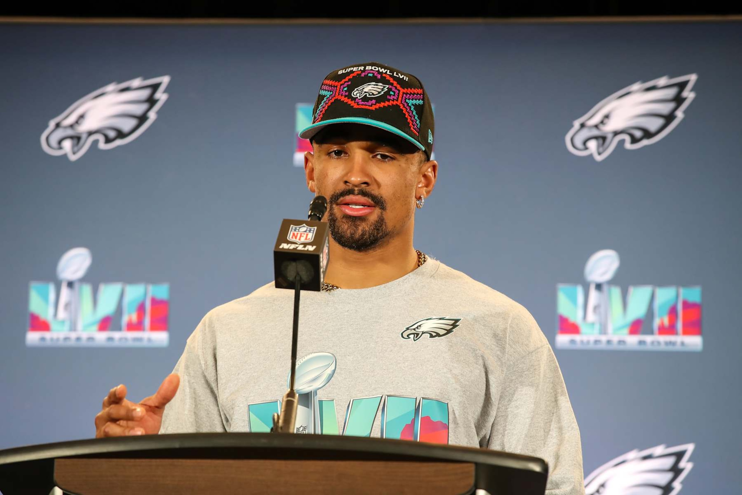 PHOENIX, AZ - FEBRUARY 09: Philadelphia Eagles quarterback Jalen Hurts (1) talks with the media during the Super Bowl LVII Eagles Media Availability at Sheraton Grand at Wild Horse Pass on Thursday February 9, 2023 in Phoenix.AZ. (Photo by Jevone Moore/Icon Sportswire via Getty Images) PHOENIX, AZ - FEBRUARY 09: Philadelphia Eagles quarterback Jalen Hurts (1) talks with the media during the Super Bowl LVII Eagles Media Availability at Sheraton Grand at Wild Horse Pass on Thursday February 9, 2023 in Phoenix.AZ. (Photo by Jevone Moore/Icon Sportswire via Getty Images)