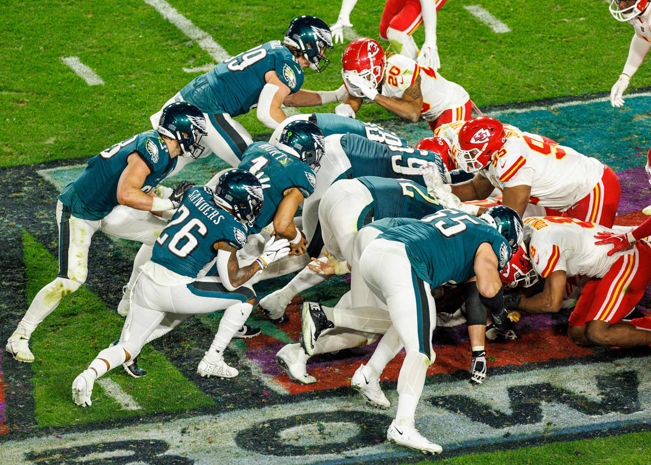 GLENDALE, AZ - FEBRUARY 12: Philadelphia Eagles quarterback Jalen Hurts (1) runs a quarterback sneak during Super Bowl LVII between the Philadelphia Eagles and the Kansas City Chiefs on Sunday, February 12th, 2023 at State Farm Stadium in Glendale, AZ. (Photo by Adam Bow/Icon Sportswire via Getty Images) GLENDALE, AZ - FEBRUARY 12: Philadelphia Eagles quarterback Jalen Hurts (1) runs a quarterback sneak during Super Bowl LVII between the Philadelphia Eagles and the Kansas City Chiefs on Sunday, February 12th, 2023 at State Farm Stadium in Glendale, AZ. (Photo by Adam Bow/Icon Sportswire via Getty Images)