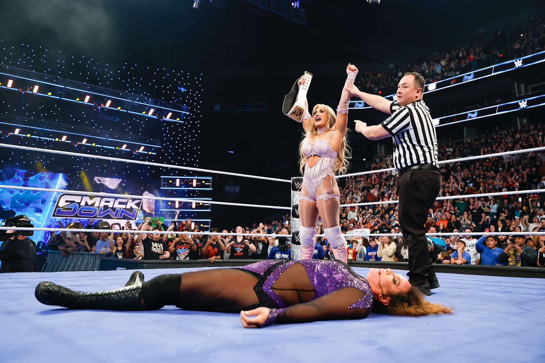 PHOENIX, ARIZONA - JANUARY 03: Tiffany Stratton defeats Nia Jax during Friday Night Smackdown at Footprint Center on January 3, 2025 in Phoenix, Arizona. (Photo by WWE/Getty Images)