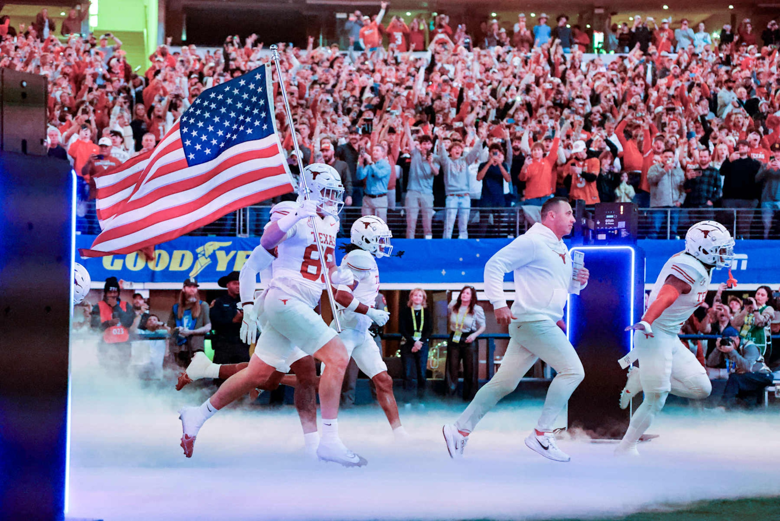 ARLINGTON, TX - JANUARY 10: Head Coach Steve Sarkisian of the Texas Longhorns leads his team onto the field before the Ohio State Buckeyes versus Texas Longhorns College Football Playoff Semifinal at the Cotton Bowl Classic on January 10, 2025, at AT&T Stadium in Arlington, TX. (Photo by Matthew Pearce/Icon Sportswire via Getty Images)