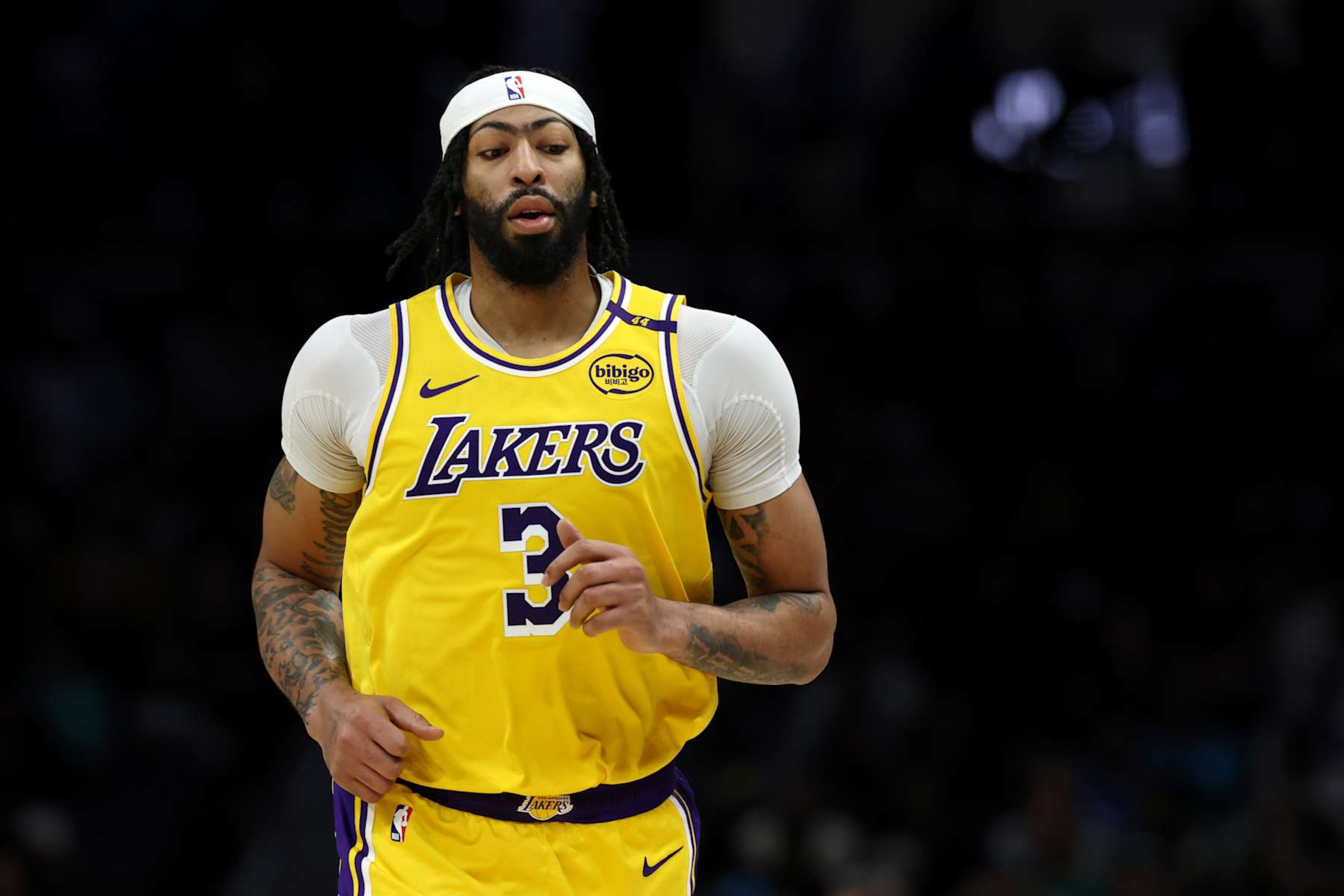 CHARLOTTE, NORTH CAROLINA - JANUARY 27: Anthony Davis #3 of the Los Angeles Lakers runs the court during the first half of the game against the Charlotte Hornets at Spectrum Center on January 27, 2025 in Charlotte, North Carolina. NOTE TO USER: User expressly acknowledges and agrees that, by downloading and or using this photograph, User is consenting to the terms and conditions of the Getty Images License Agreement. (Photo by Jared C. Tilton/Getty Images)