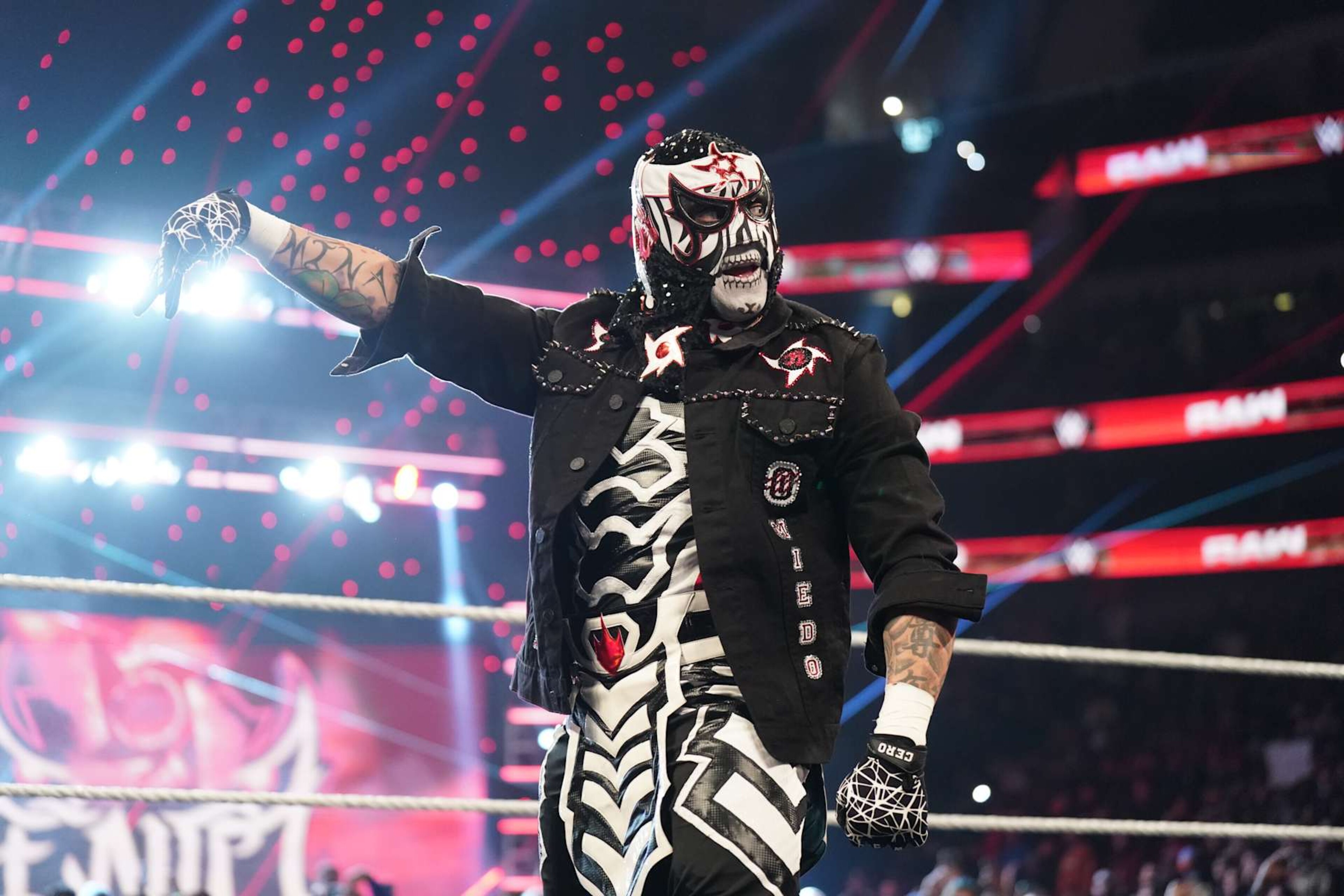DALLAS, TEXAS - JANUARY 20: Penta makes an entrance during WWE RAW at American Airlines Center on January 20, 2025 in Dallas, Texas. (Photo by WWE/Getty Images) DALLAS, TEXAS - JANUARY 20: Penta makes an entrance during WWE RAW at American Airlines Center on January 20, 2025 in Dallas, Texas. (Photo by WWE/Getty Images)