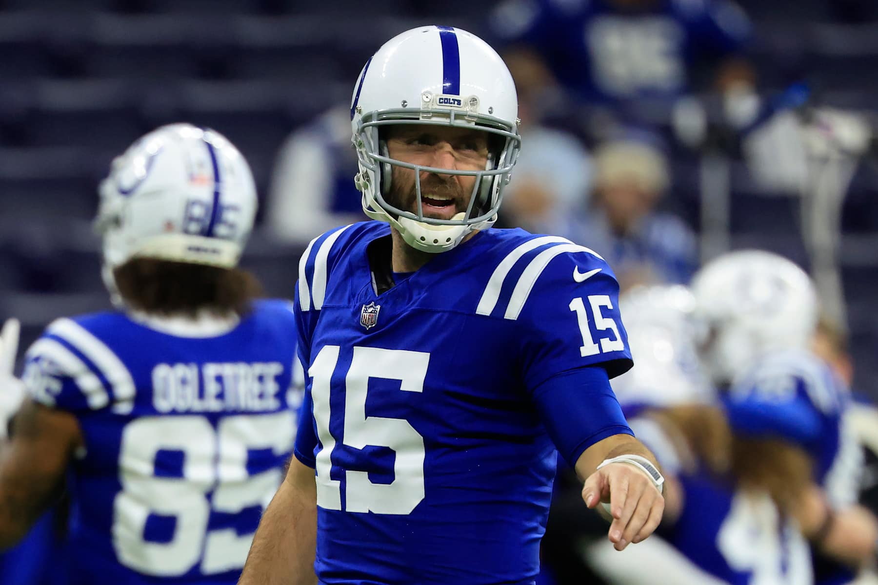 INDIANAPOLIS, INDIANA - JANUARY 05: Joe Flacco #15 of the Indianapolis Colts warms up prior to the game against the Jacksonville Jaguars at Lucas Oil Stadium on January 05, 2025 in Indianapolis, Indiana. (Photo by Justin Casterline/Getty Images)