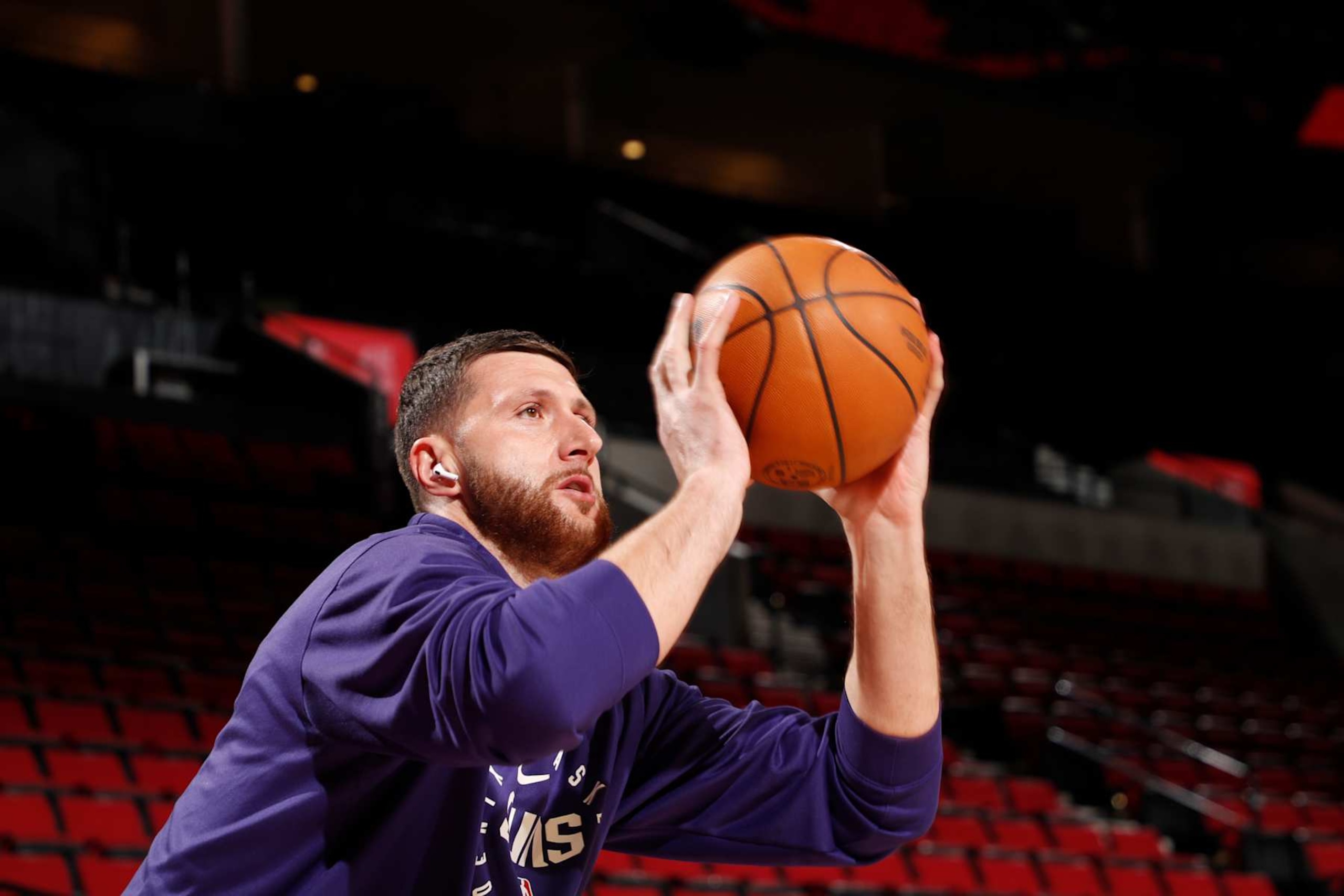 PORTLAND, OR - FEBRUARY 3: Jusuf Nurkic #20 of the Phoenix Suns warms up before the game against the Portland Trail Blazers on February 3, 2025 at the Moda Center Arena in Portland, Oregon. NOTE TO USER: User expressly acknowledges and agrees that, by downloading and or using this photograph, user is consenting to the terms and conditions of the Getty Images License Agreement. Mandatory Copyright Notice: Copyright 2025 NBAE (Photo by Cameron Browne/NBAE via Getty Images)
