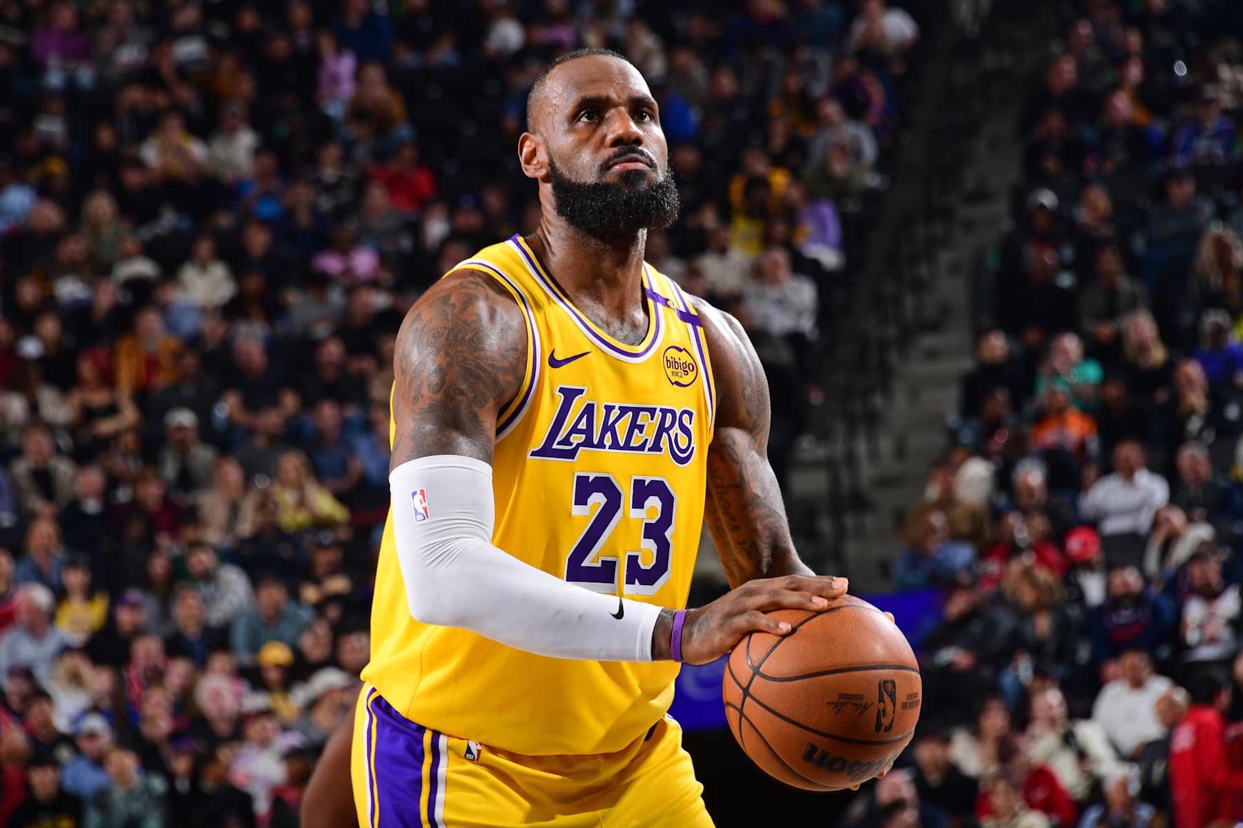 INGLEWOOD, CA - FEBRUARY 4: LeBron James #23 of the Los Angeles Lakers shoots a free throw during the game against the LA Clippers on February 4, 2025 at Intuit Dome in Los Angeles, California. NOTE TO USER: User expressly acknowledges and agrees that, by downloading and/or using this Photograph, user is consenting to the terms and conditions of the Getty Images License Agreement. Mandatory Copyright Notice: Copyright 2025 NBAE (Photo by Adam Pantozzi/NBAE via Getty Images)