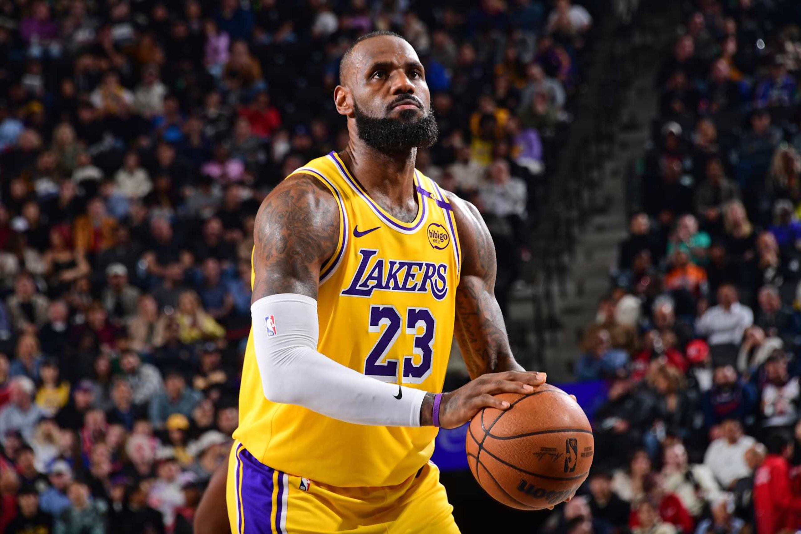 INGLEWOOD, CA - FEBRUARY 4: LeBron James #23 of the Los Angeles Lakers shoots a free throw during the game against the LA Clippers on February 4, 2025 at Intuit Dome in Los Angeles, California. NOTE TO USER: User expressly acknowledges and agrees that, by downloading and/or using this Photograph, user is consenting to the terms and conditions of the Getty Images License Agreement. Mandatory Copyright Notice: Copyright 2025 NBAE (Photo by Adam Pantozzi/NBAE via Getty Images)