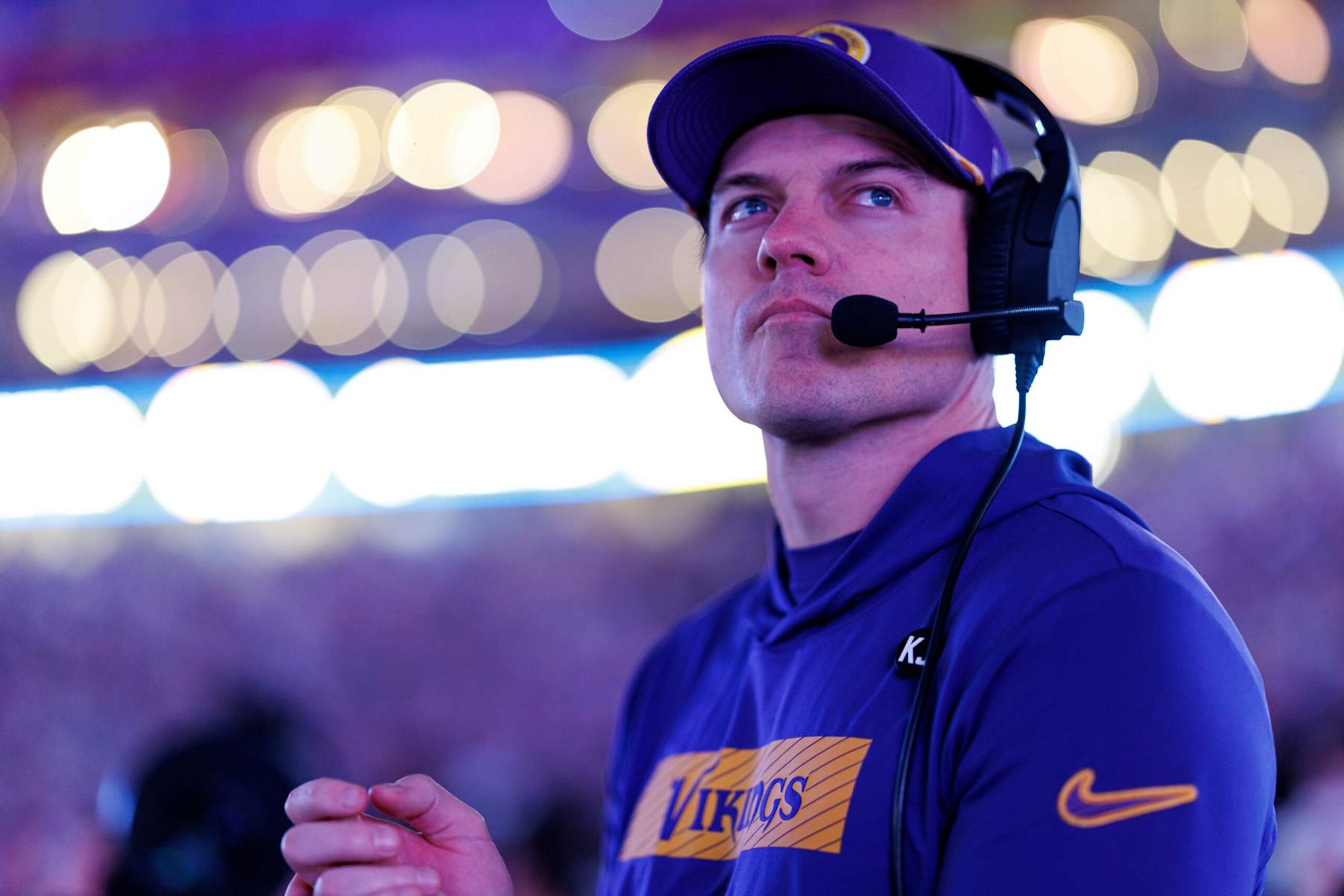 GLENDALE, ARIZONA - JANUARY 13: Head coach Kevin O'Connell of the Minnesota Vikings stands on the sidelines prior to an NFC Wild Card game against the Los Angeles Rams, at State Farm Stadium on January 13, 2025 in Glendale, Arizona. (Photo by Brooke Sutton/Getty Images)
