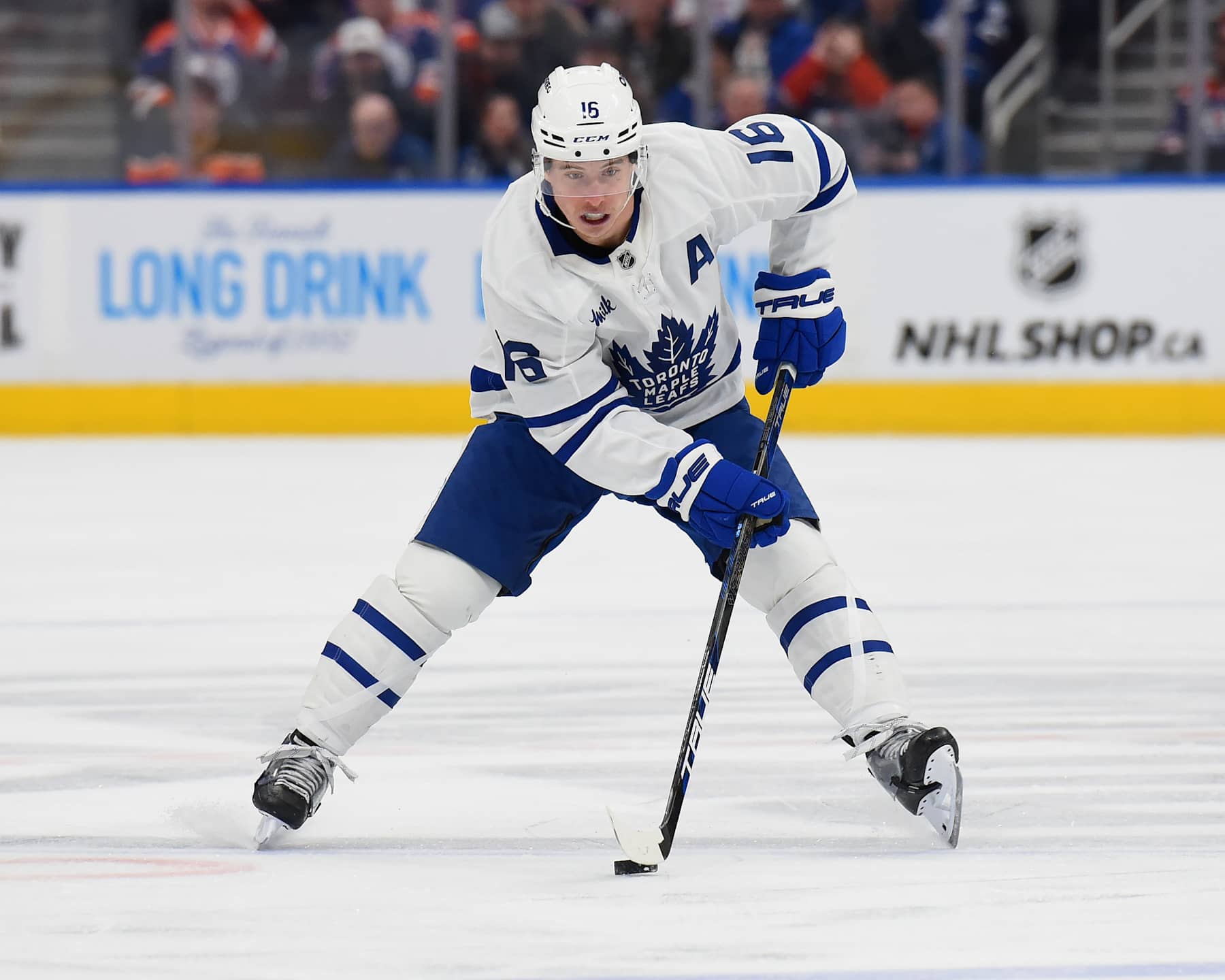 EDMONTON, CANADA - FEBRUARY 1: Mitch Marner #16 of the Toronto Maple Leafs in action during the game against the Edmonton Oilers at Rogers Place on February 1, 2025, in Edmonton, Alberta, Canada. (Photo by Leila Devlin/Getty Images)