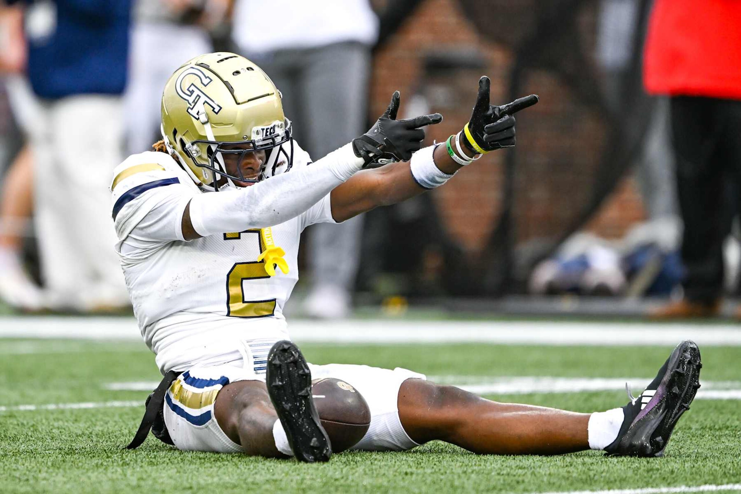 ATLANTA, GA SEPTEMBER 14: Georgia Tech wide receiver Eric Singleton Jr. (2) reacts after catching a pass during the college football game between the Virginia Military Institute Keydets and the Georgia Tech Yellow Jackets on September 14th, 2024 at Bobby Dodd Stadium in Atlanta, GA. (Photo by Rich von Biberstein/Icon Sportswire via Getty Images) ATLANTA, GA SEPTEMBER 14: Georgia Tech wide receiver Eric Singleton Jr. (2) reacts after catching a pass during the college football game between the Virginia Military Institute Keydets and the Georgia Tech Yellow Jackets on September 14th, 2024 at Bobby Dodd Stadium in Atlanta, GA. (Photo by Rich von Biberstein/Icon Sportswire via Getty Images)