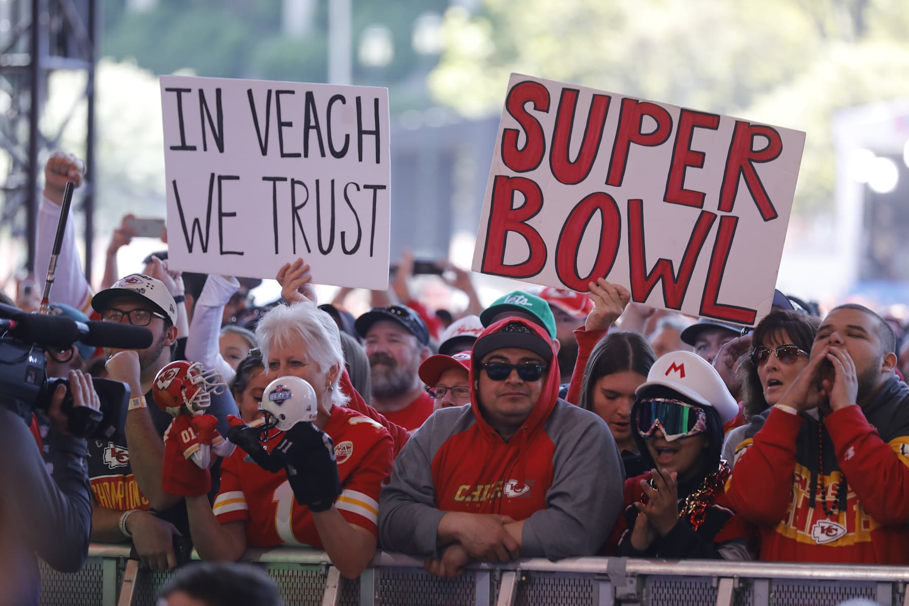KANSAS CITY, MO - APRIL 29: Kansas City Chiefs fans hold up signs praising Chiefs general manager Brett Veach during the 2023 NFL Draft at Union Station on April 29, 2023 in Kansas City, Missouri. (Photo by David Eulitt/Getty Images)