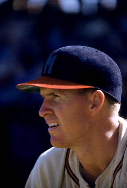 BRADENTON, FL - MARCH, 1956: Del Crandall #1 of the Milwaukee Braves waits on-deck during an MLB Spring Training game circa March, 1956 in Bradenton, Florida.  (Photo by Hy Peskin/Getty Images) (Set Number: X3628)