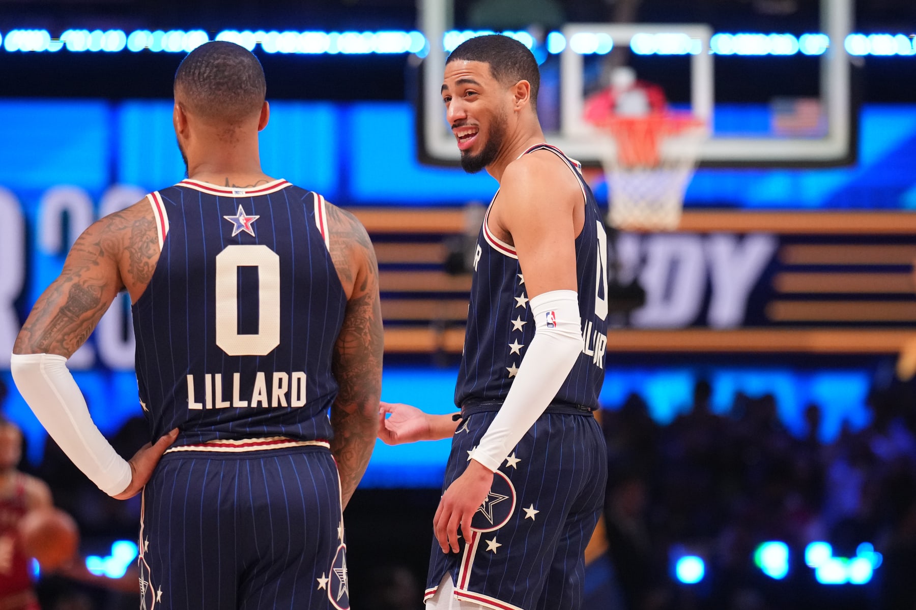 Damian Lillard (L), Tyrese Haliburton (R)