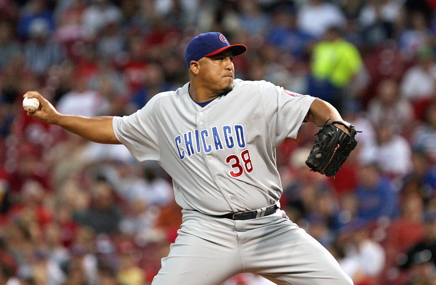 CINCINNATI, OH - SEPTEMBER 28: Carlos Zambrano #38  of the Chicago Cubs delivers the pitch during the game against the Cincinnati Reds on September 28, 2007 at Great American Ballpark in Cincinnati, Ohio.  The Cubs defeated the Reds 6-0.  (Photo by Mark Lyons/Getty Images)