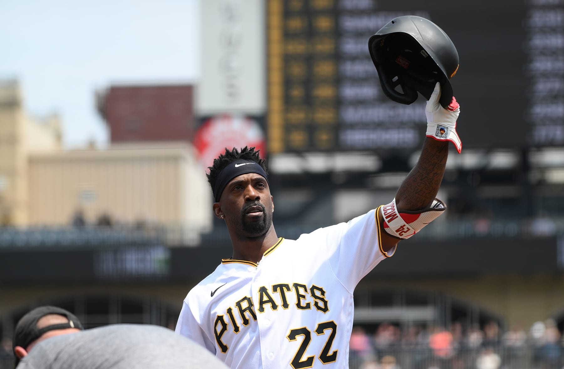 PITTSBURGH, PENNSYLVANIA - JUNE 11: Andrew McCutchen #22 of the Pittsburgh Pirates waves to the crowd after hitting a single for his 2000th career hit in the first inning during the game against the New York Mets at PNC Park on June 11, 2023 in Pittsburgh, Pennsylvania. (Photo by Justin Berl/Getty Images)