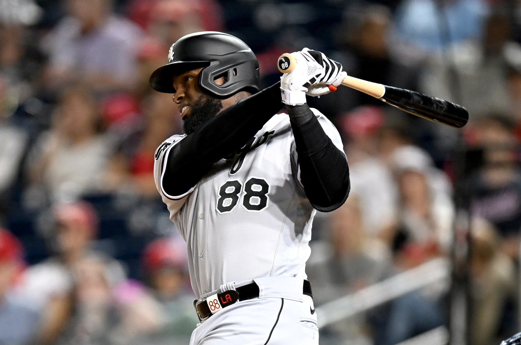WASHINGTON, DC - SEPTEMBER 19: Luis Robert Jr. #88 of the Chicago White Sox bats against the Washington Nationals at Nationals Park on September 19, 2023 in Washington, DC. (Photo by G Fiume/Getty Images)